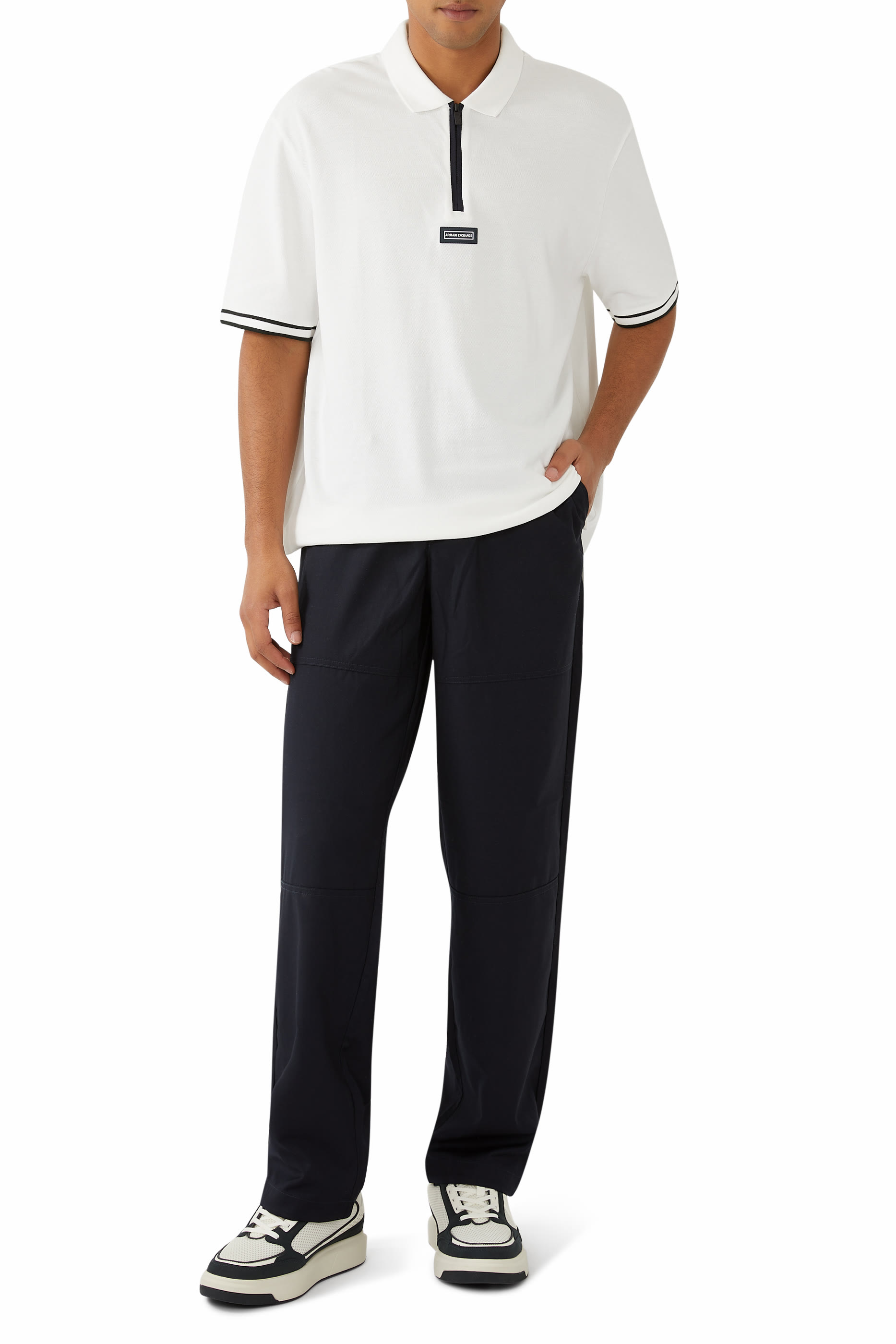 قميص بولو بقصة عادية وسحاب