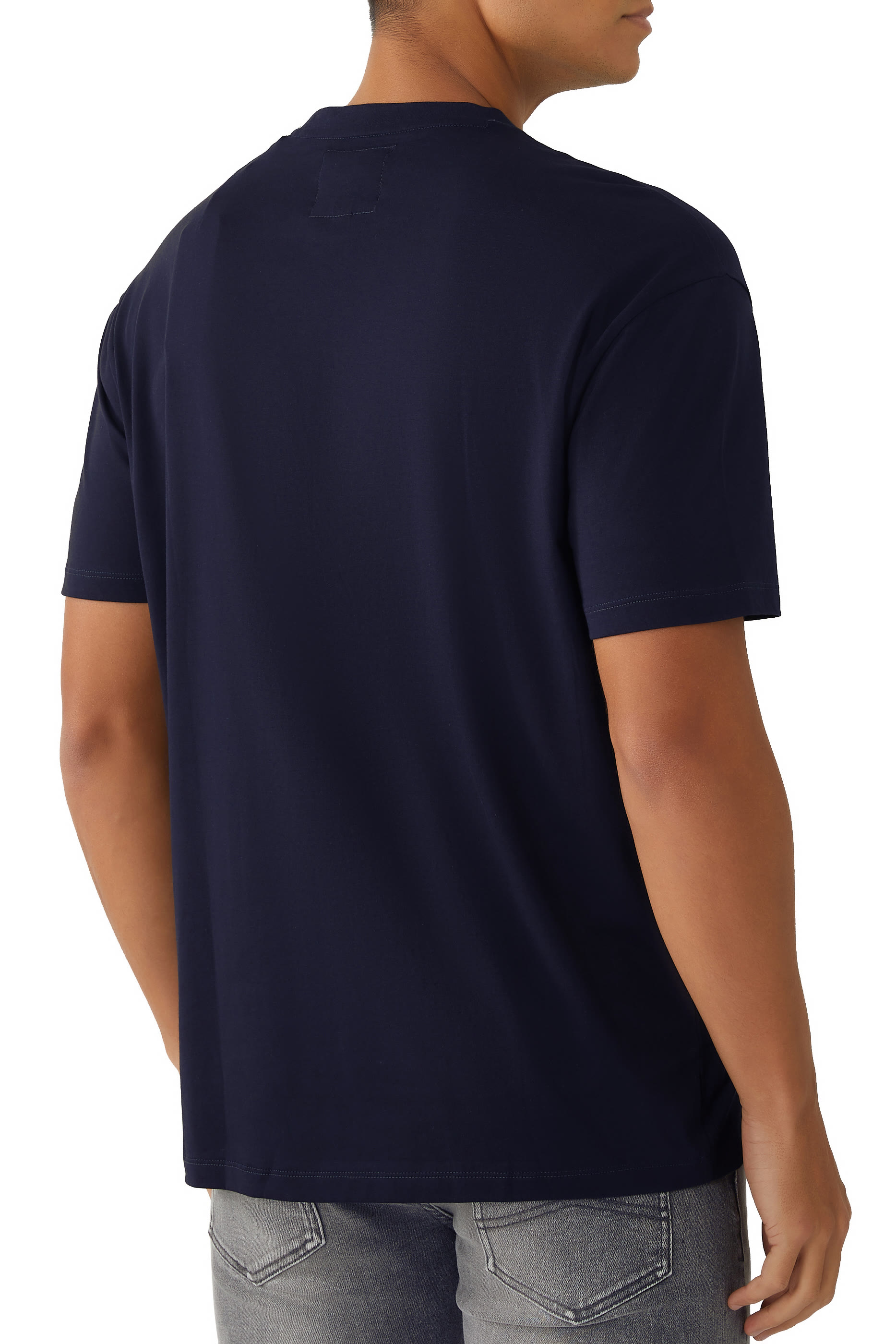 تيشيرت بطبعة شعار الماركة غرافيك