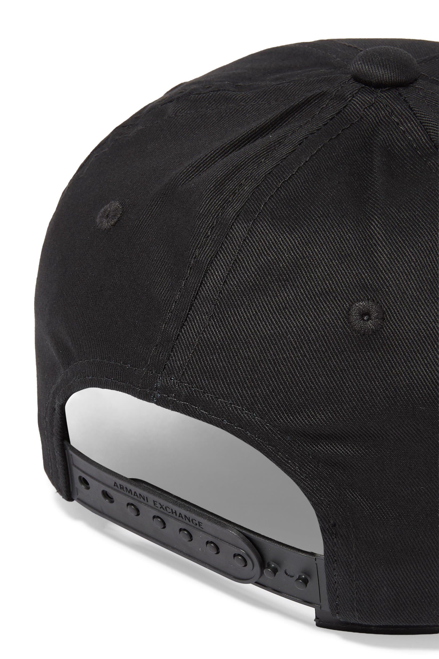 كاب بشعار الماركة