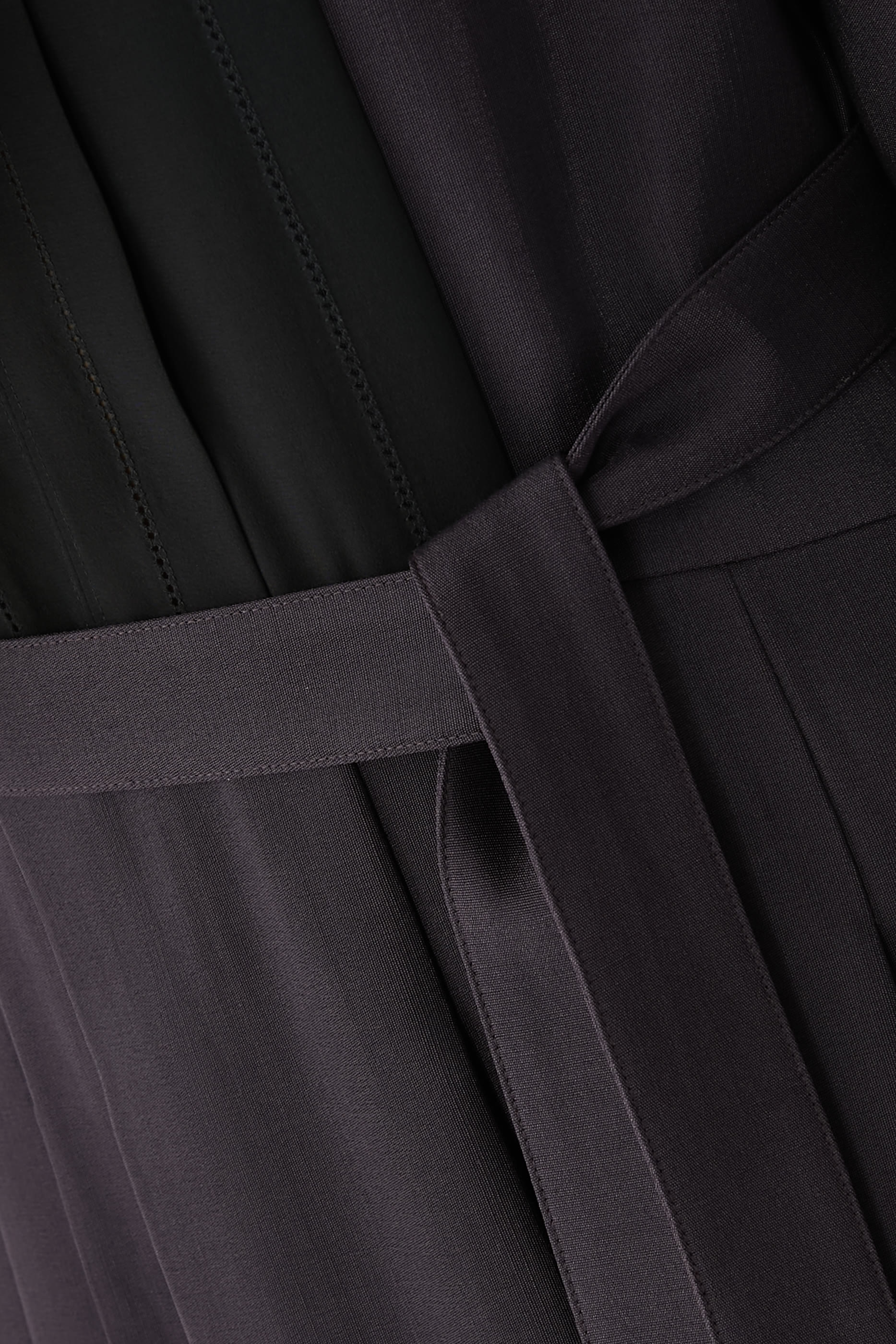 فستان سهرة دوريس متوسط الطول