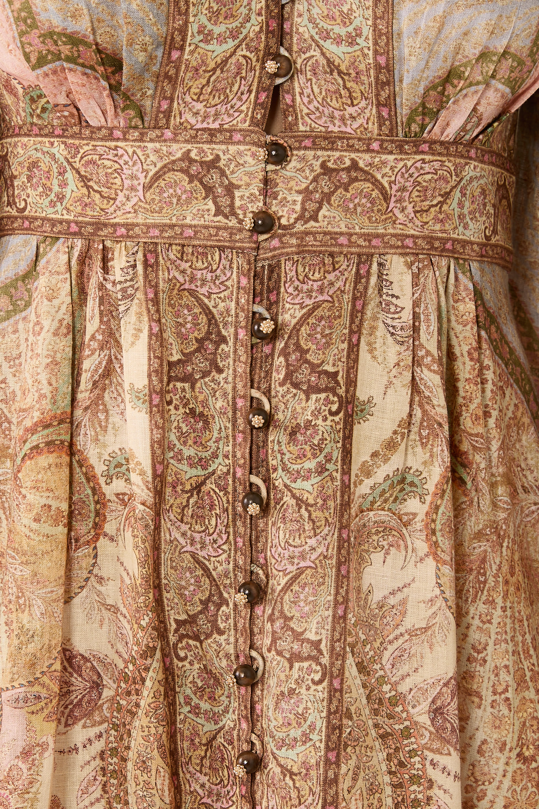 فستان واندرلاست متوسط الطول بياقة عميقة