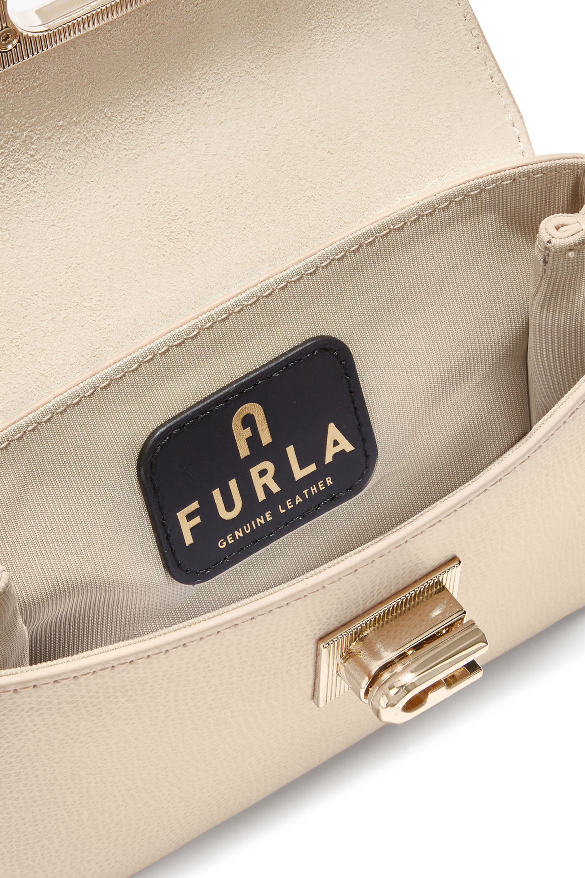 حقيبة يد صغيرة جلد