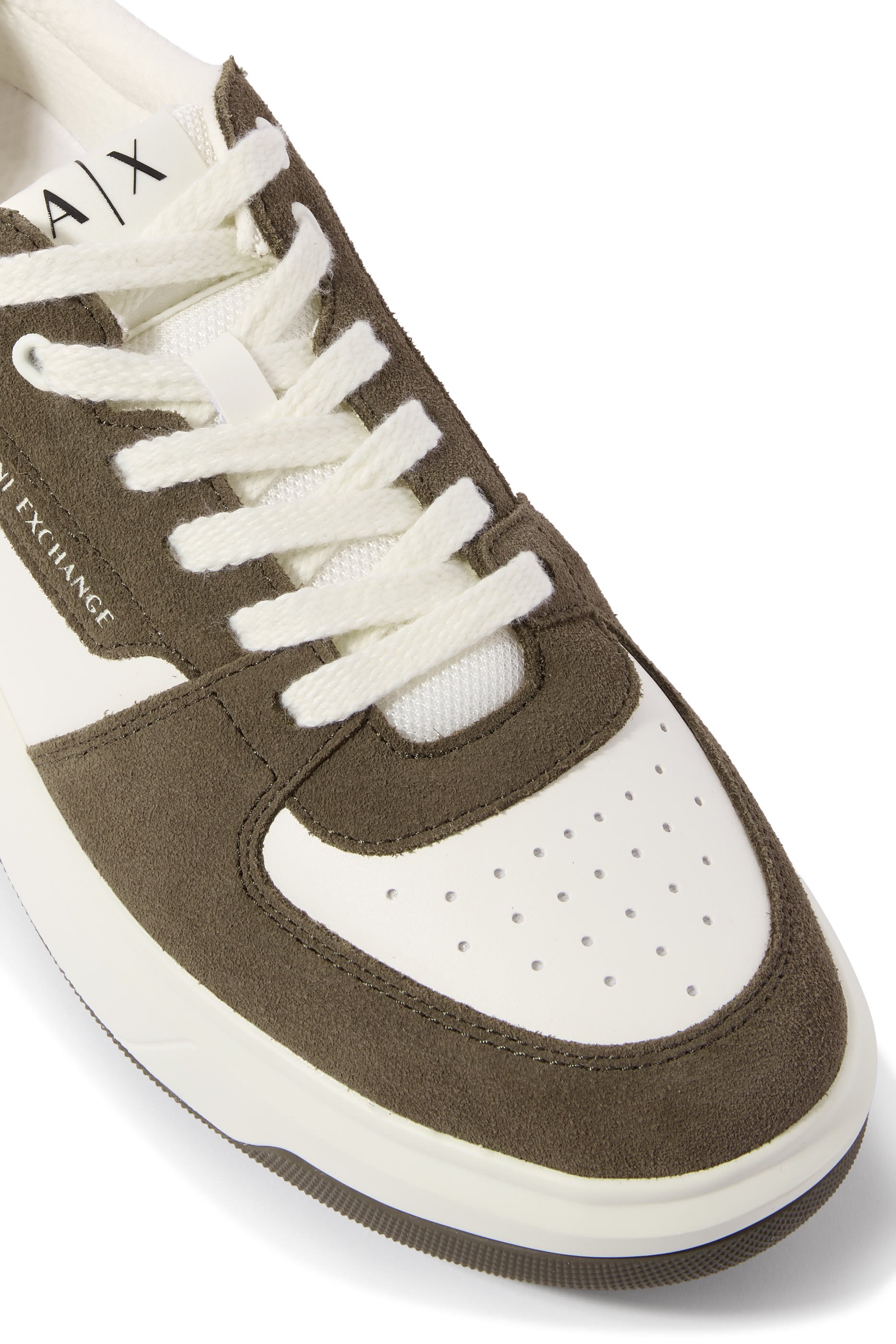 سنيكرز فينيس بشعار الماركة