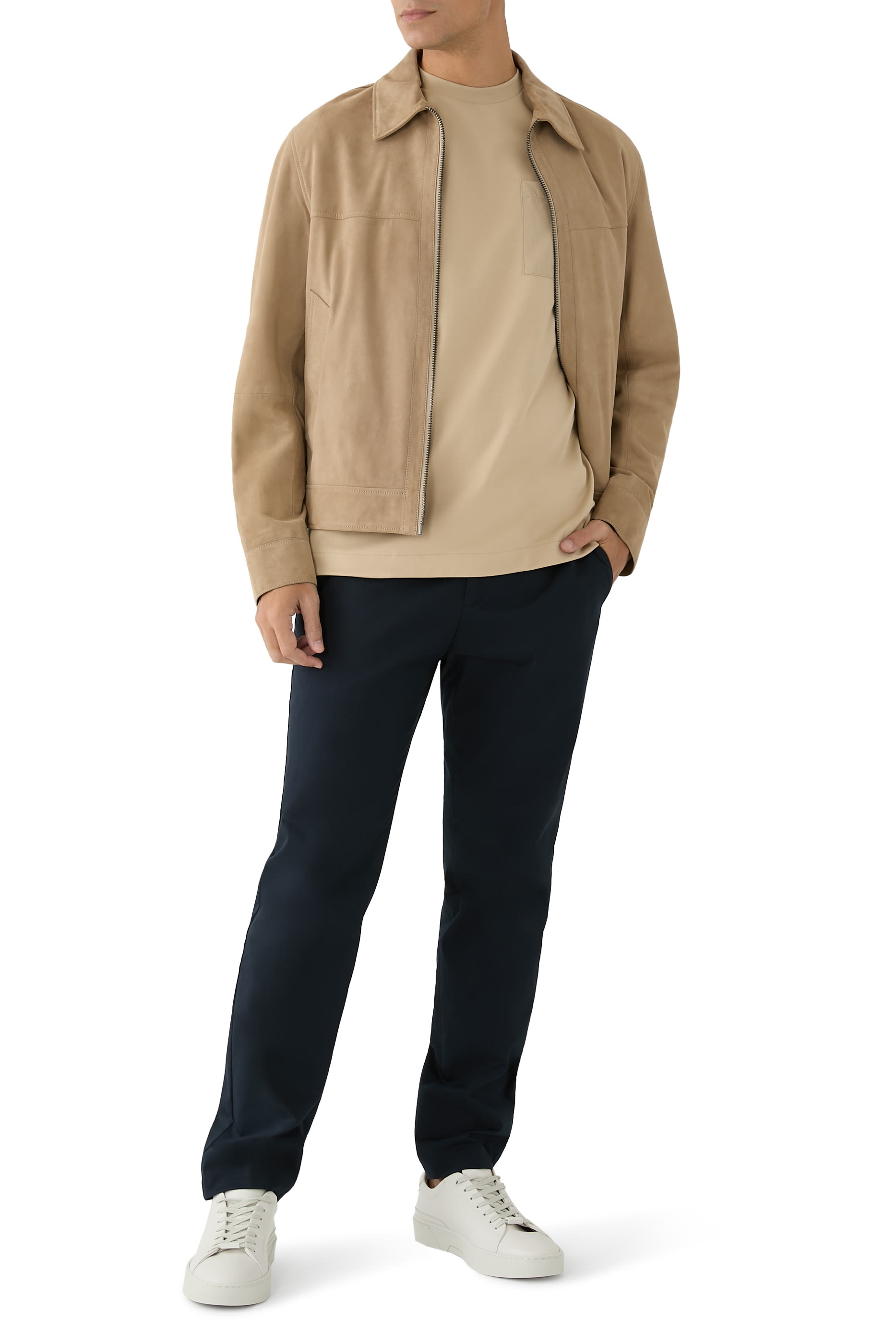 تيشيرت بحواف بلون مماثل