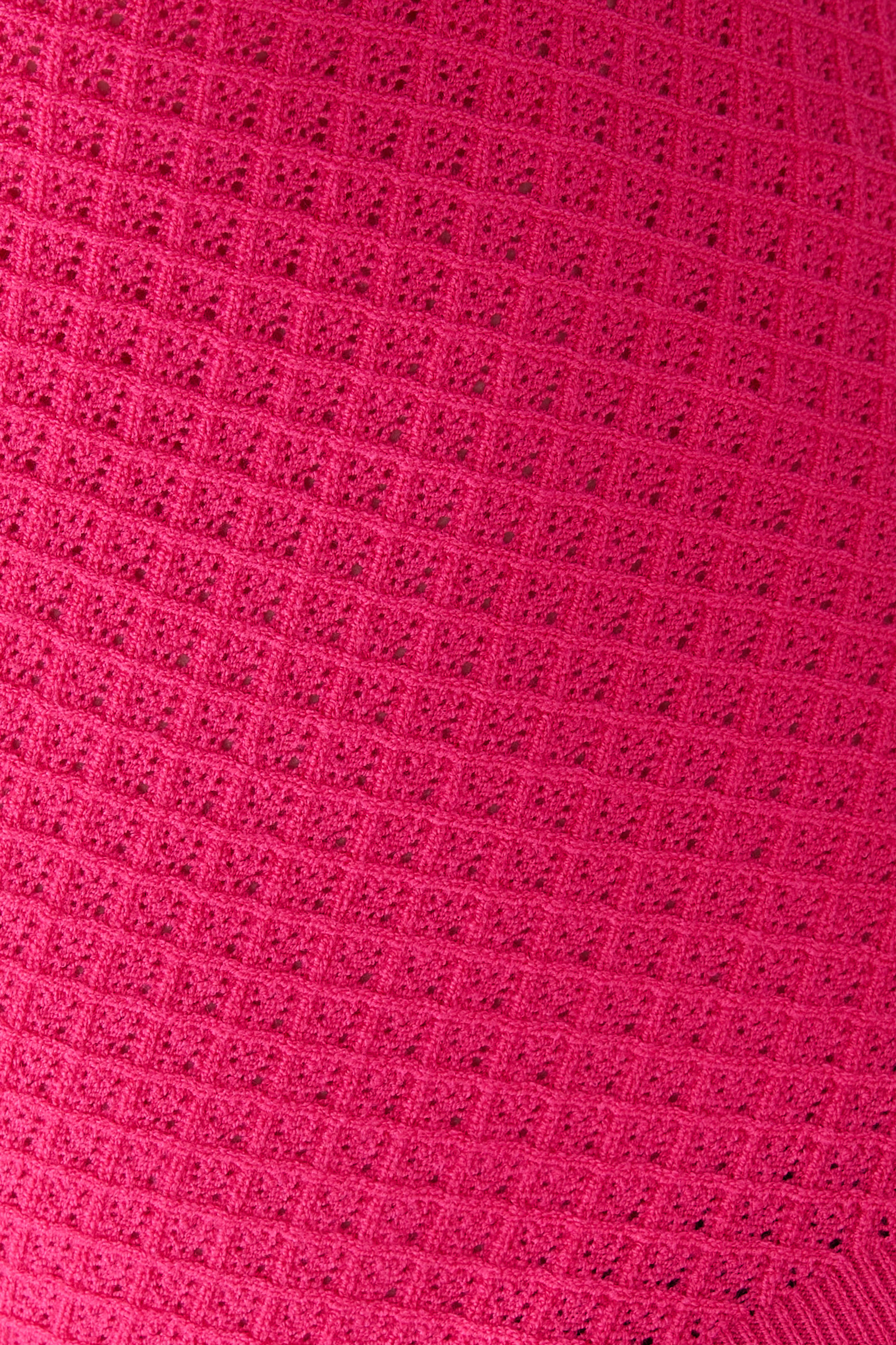 بلوزة رايدل بلا أكمام