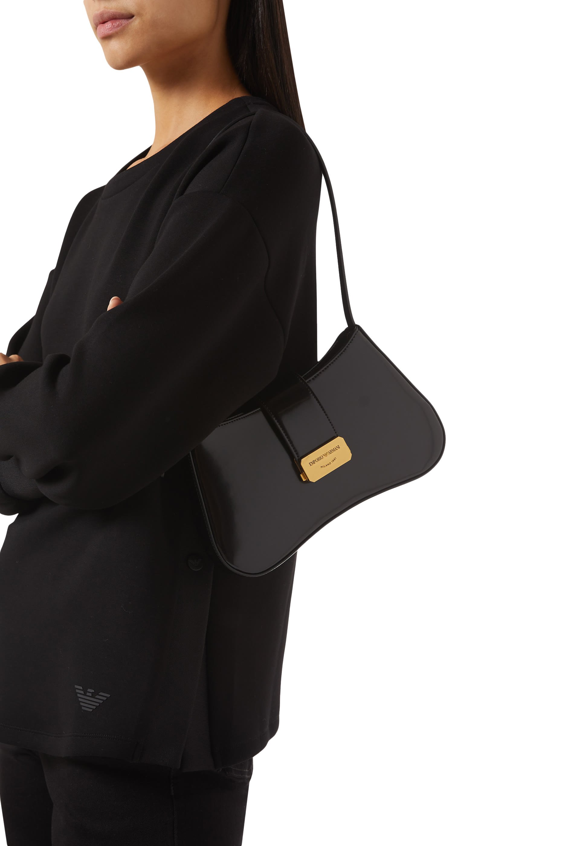 حقيبة كتف هوبو يإبزيم بشعار الماركة