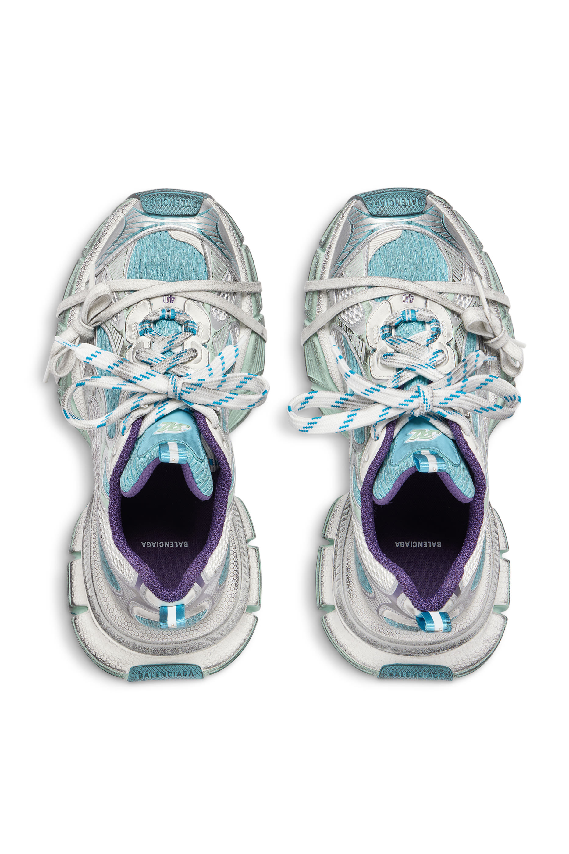 سنيكرز 3 اكس إل