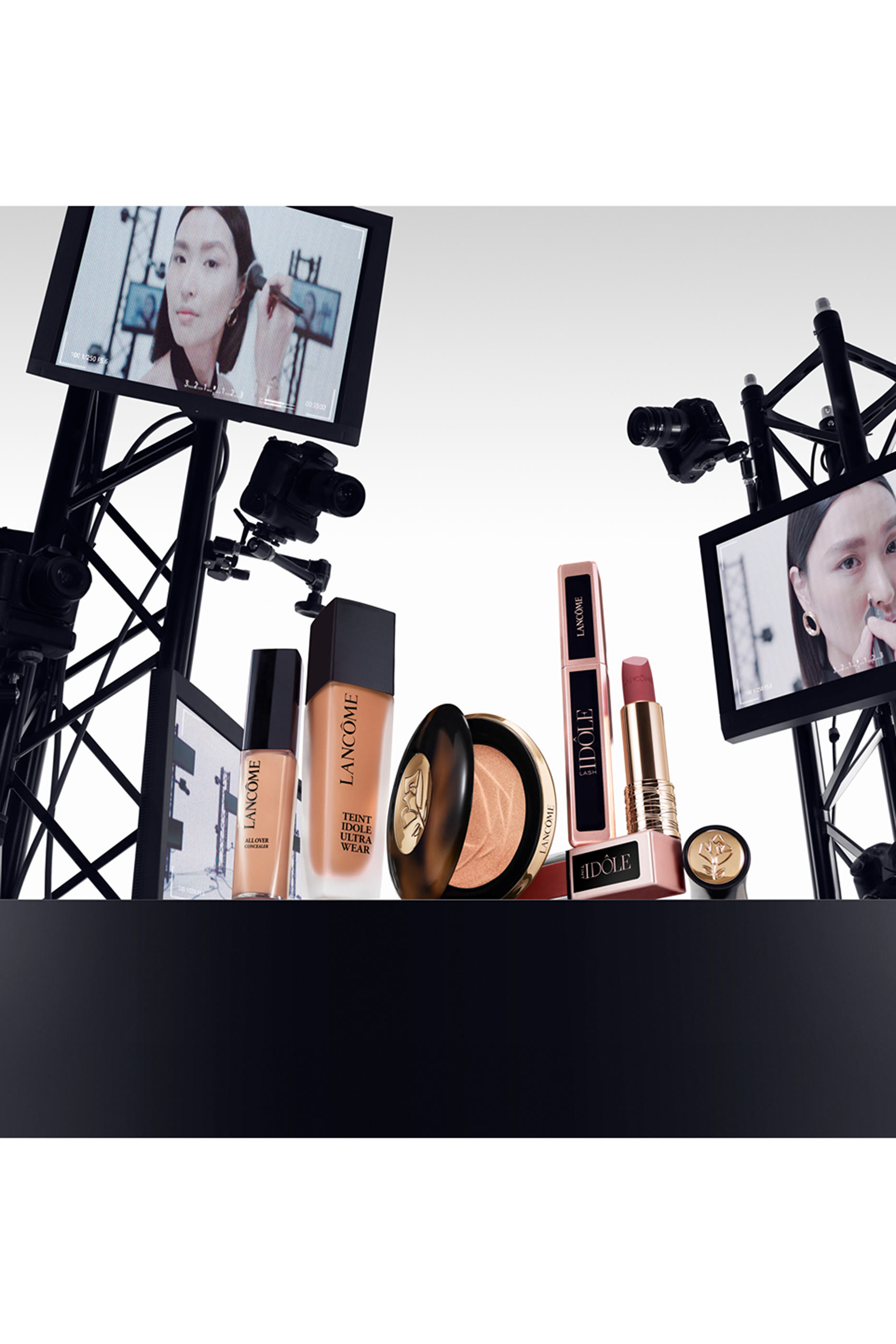 هايلايتر سي إي ترانسفورمينغ سكين تينت ايدول الترا وير