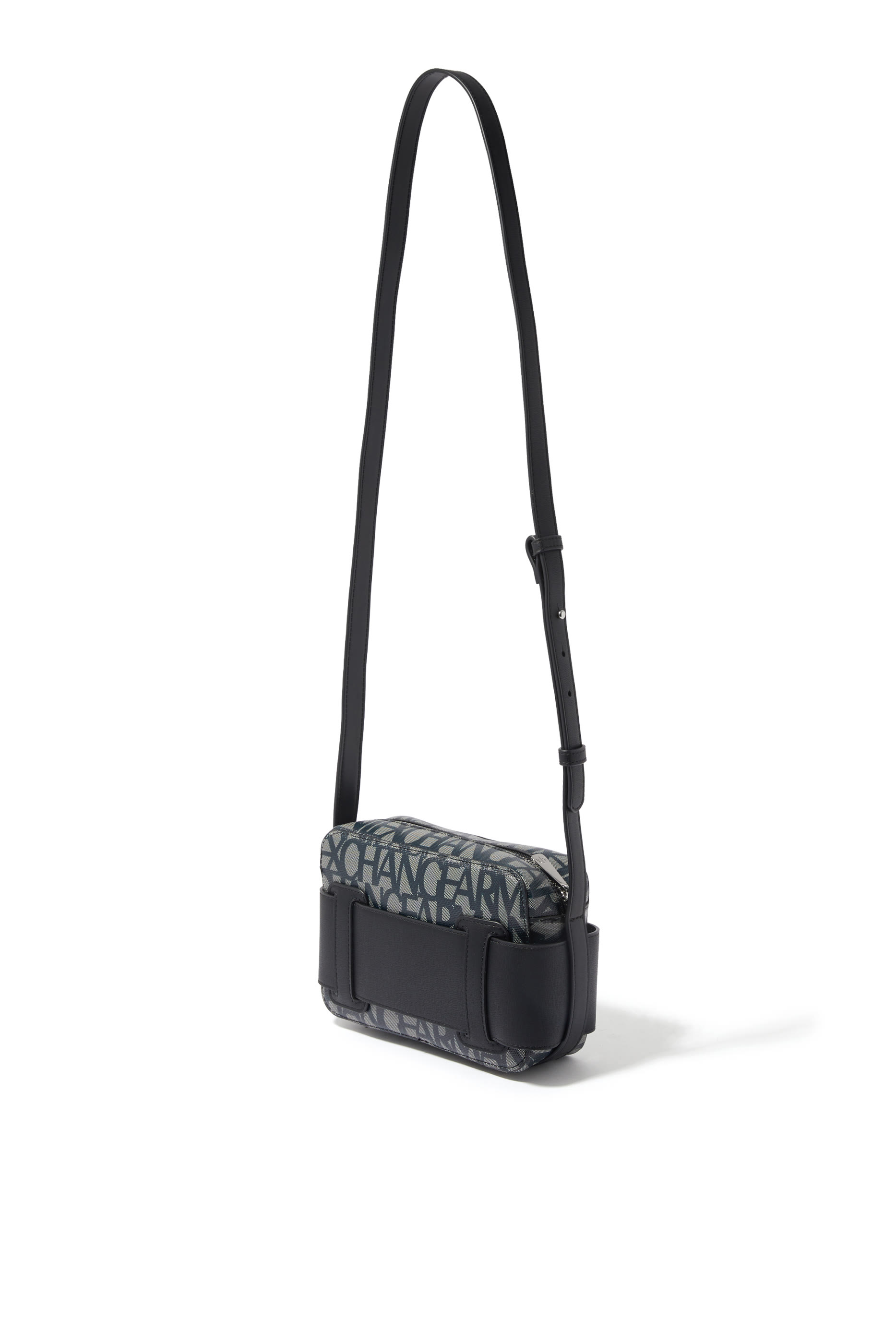 حقيبة كاميرا سوزي مزينة بشعار الماركة بالكامل