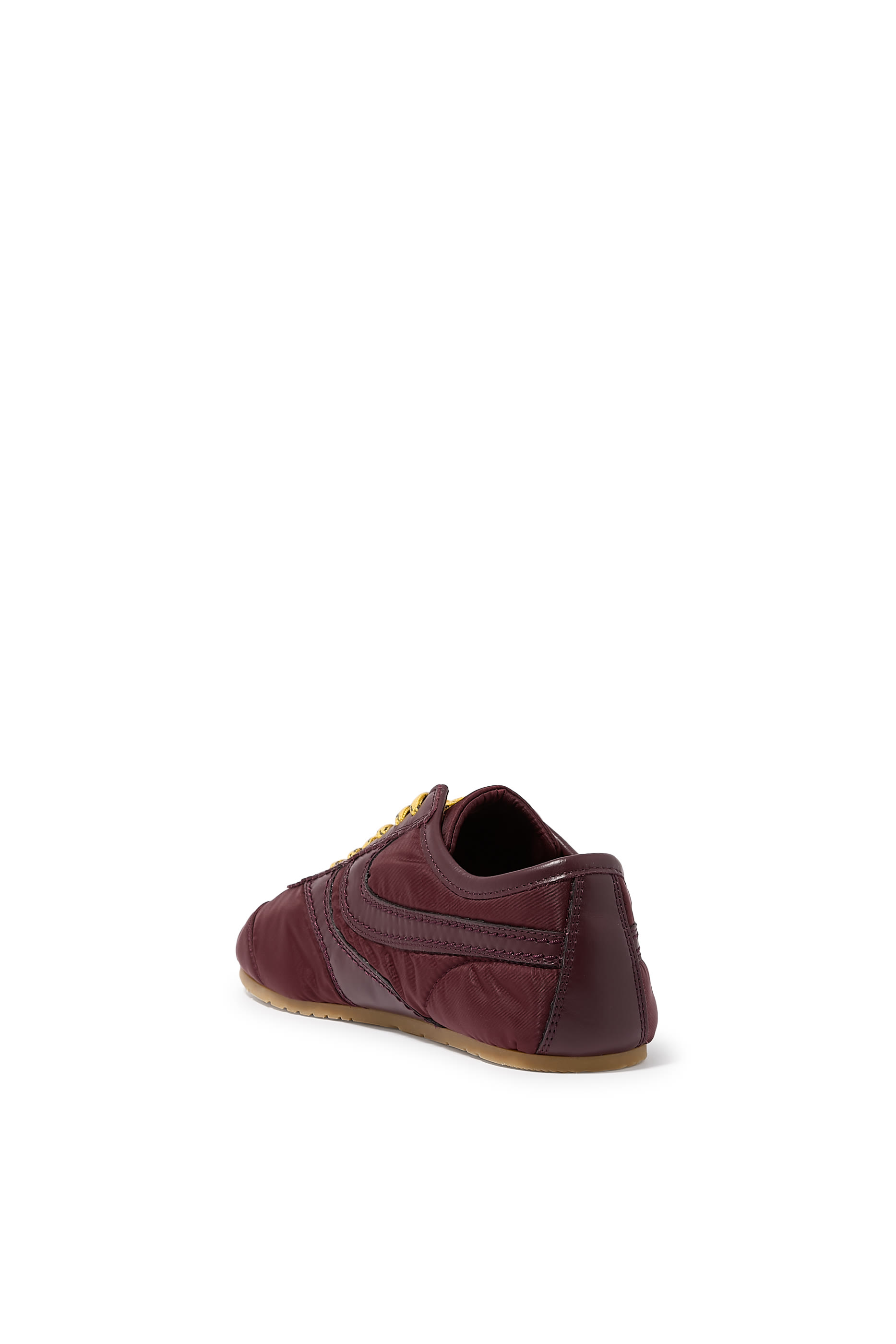 سنيكرز نايلون