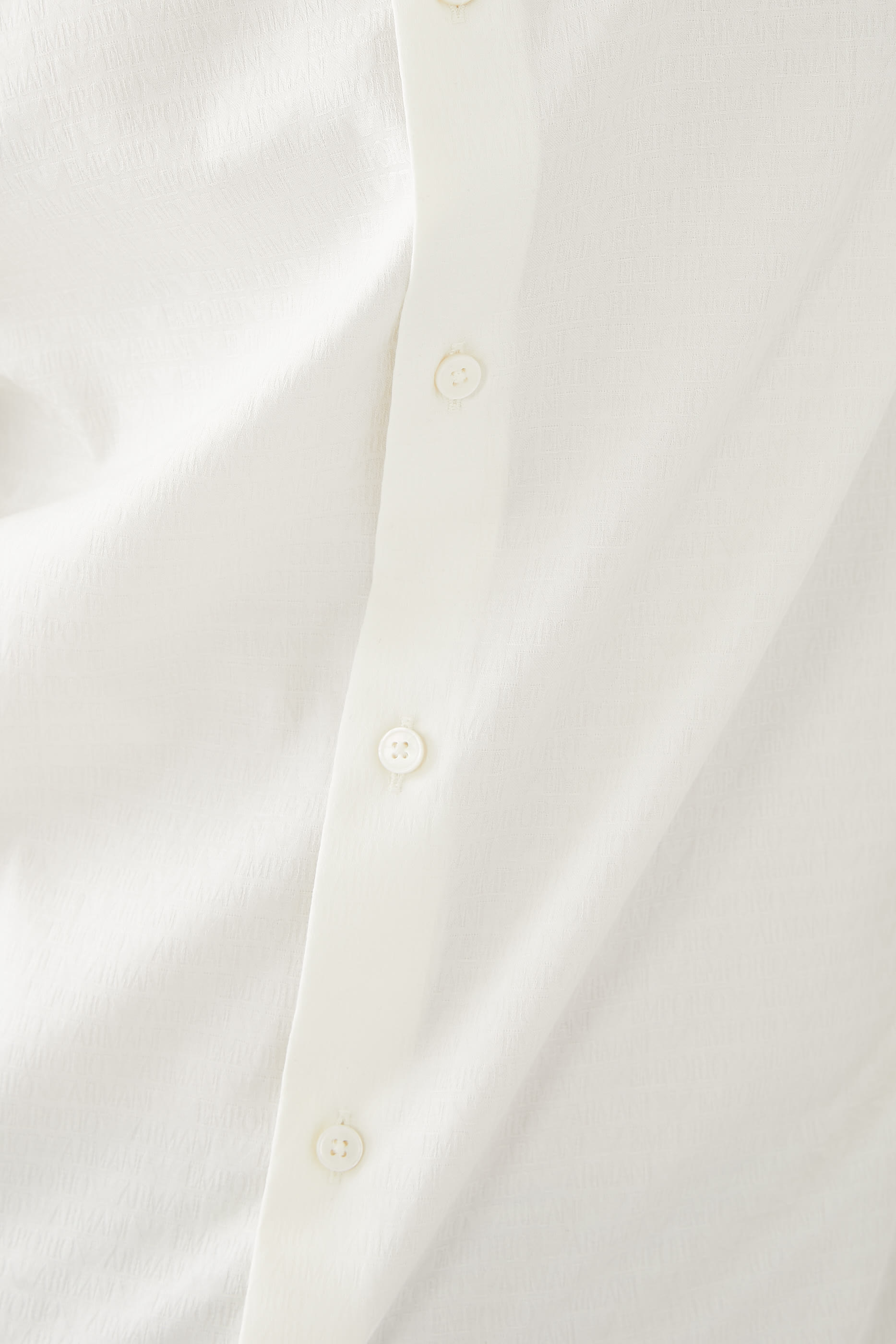 قميص مزين بنقشة شعار الماركة جاكار بالكامل