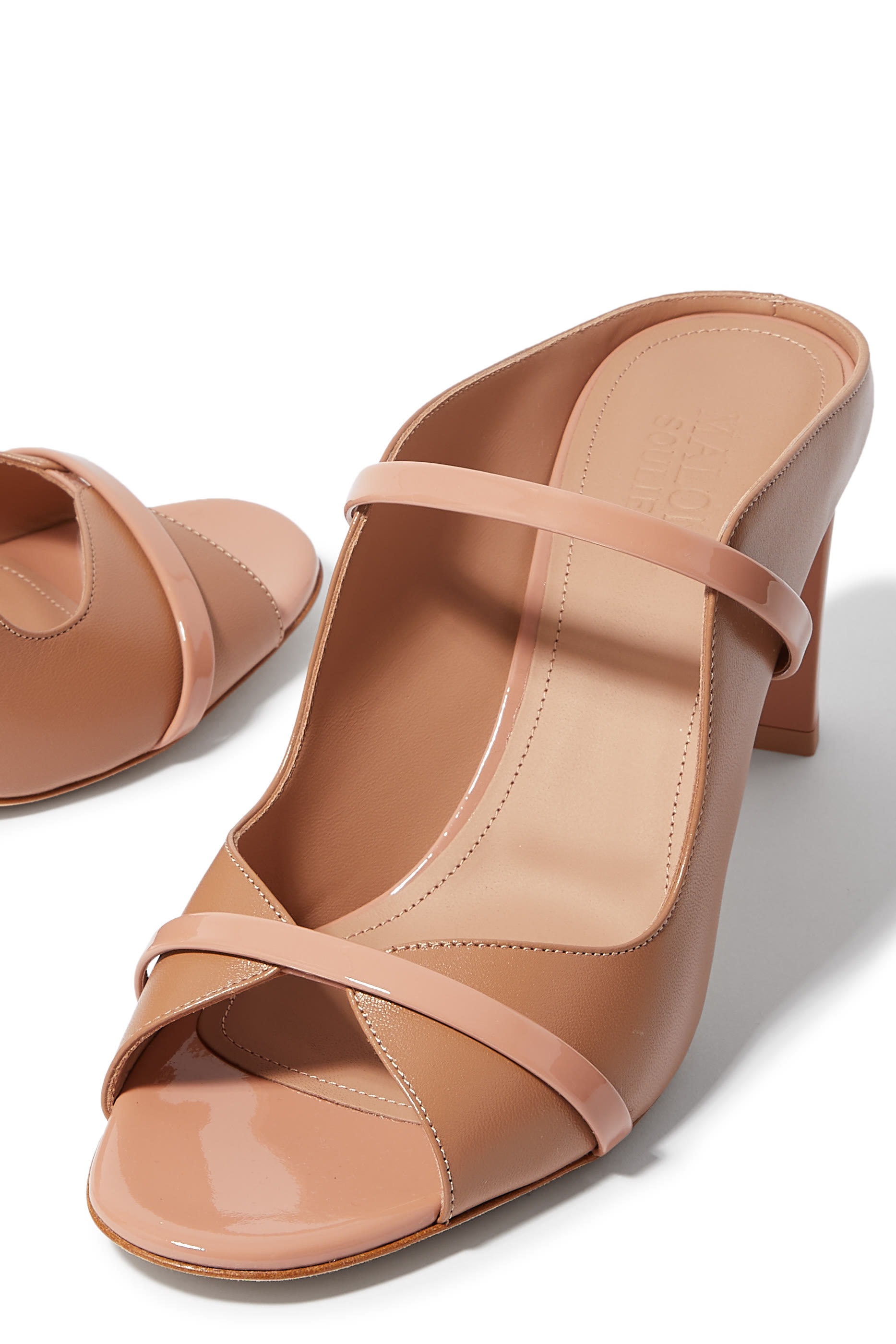 حذاء نورا 70 مفتوح من الخلف جلد