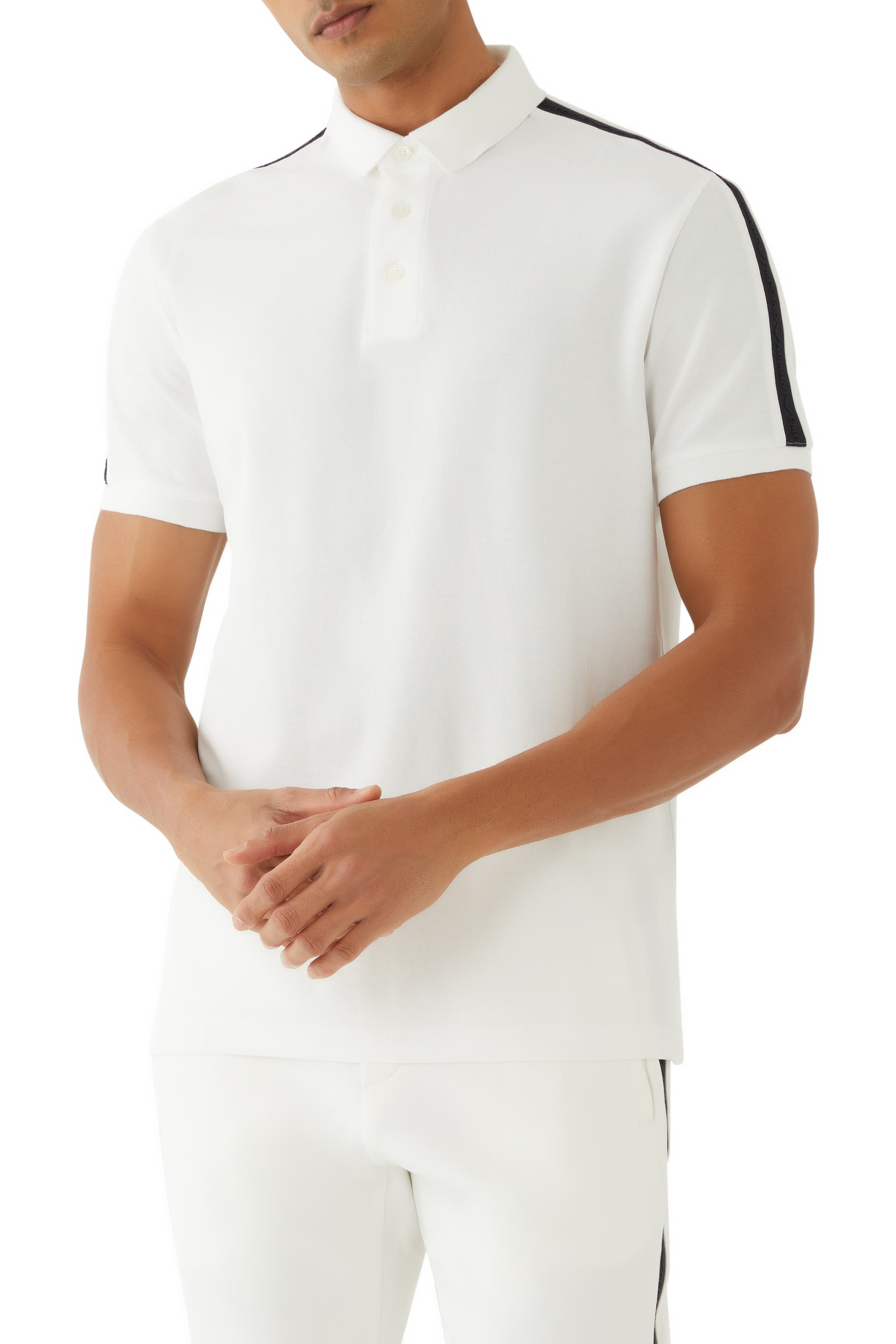 قميص بولو بشريط مطرز بشعار الماركة