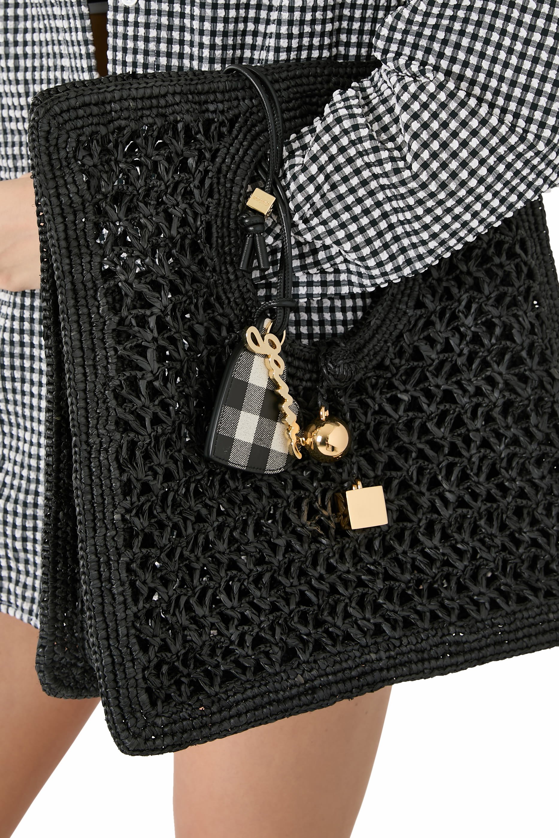 حلية بو بتصميم مرآة قلب