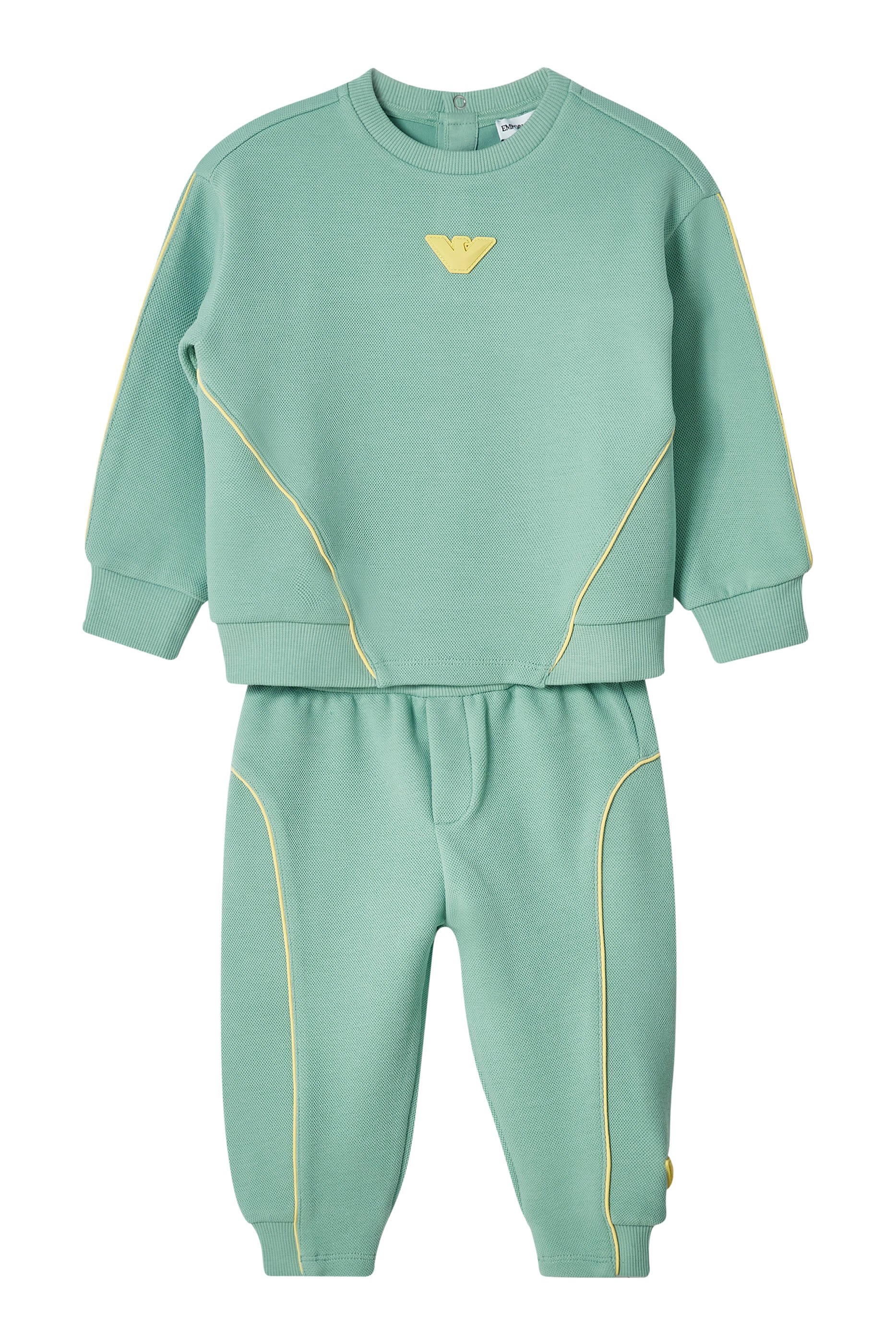 سويت شيرت بتفاصيل بارزة بيكيه وشعار الماركة للأطفال