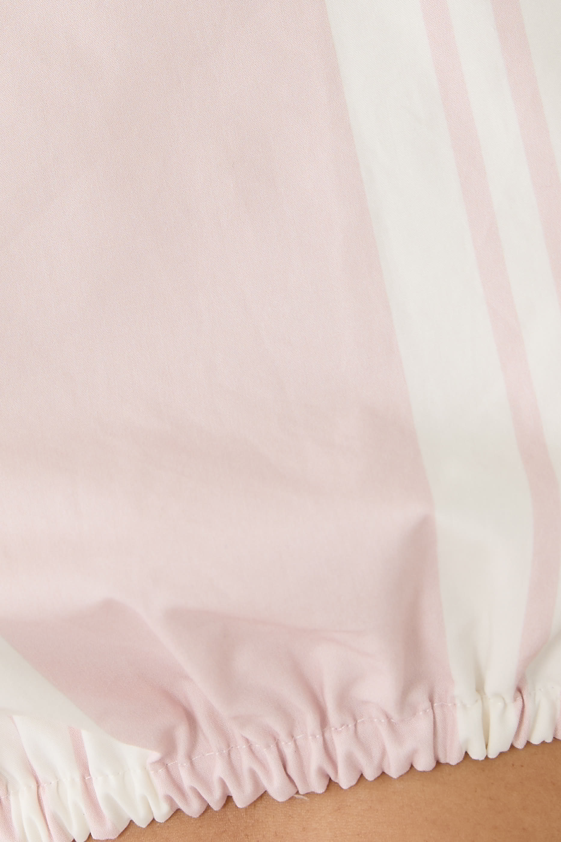 بلوزة روزي بربطة