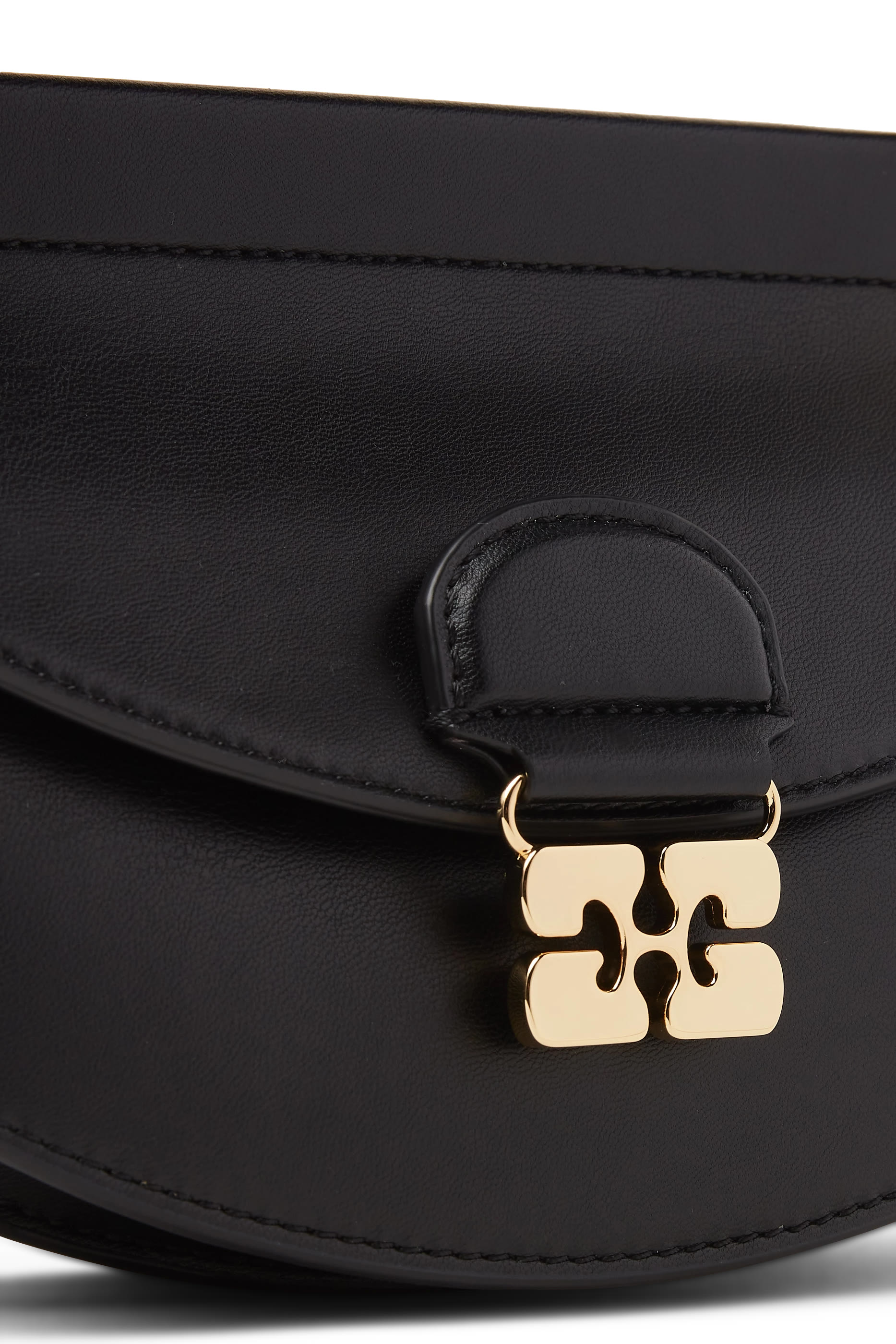 حقيبة ابو-جي صغيرة بيد علوية