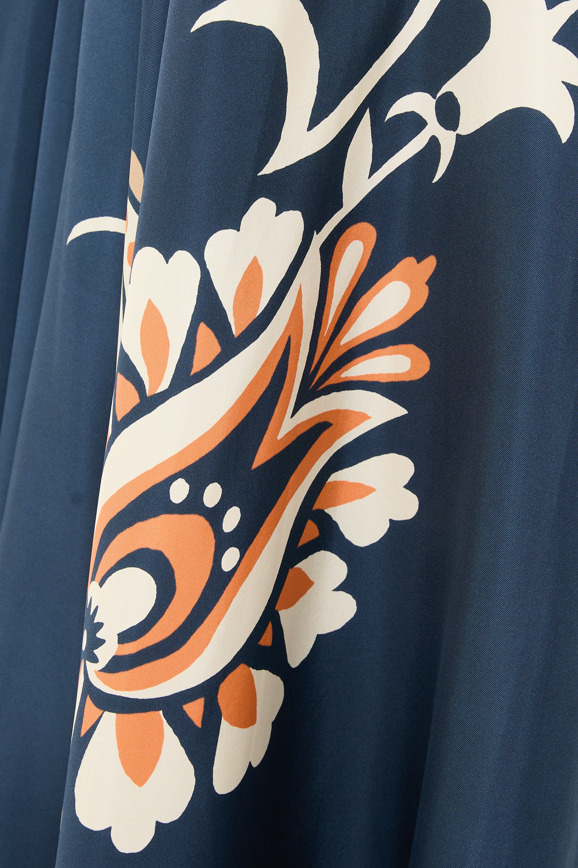 فستان ماغنيفيكو