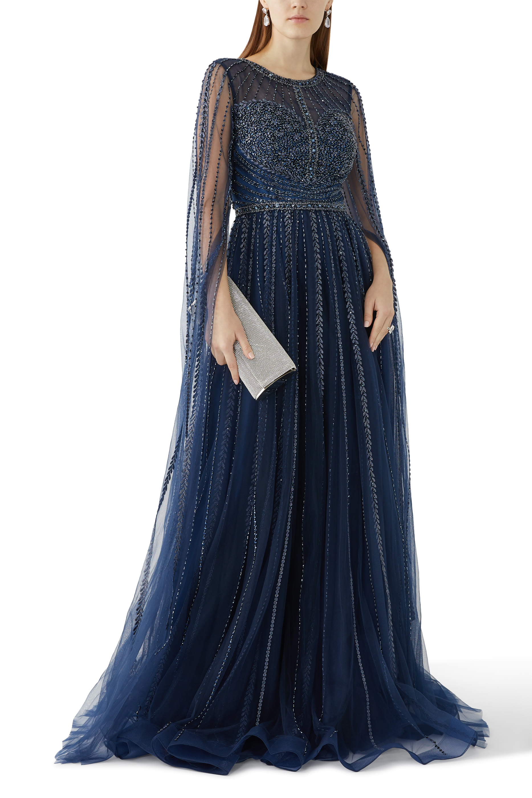 فستان سهرة تول مطرز بخرز