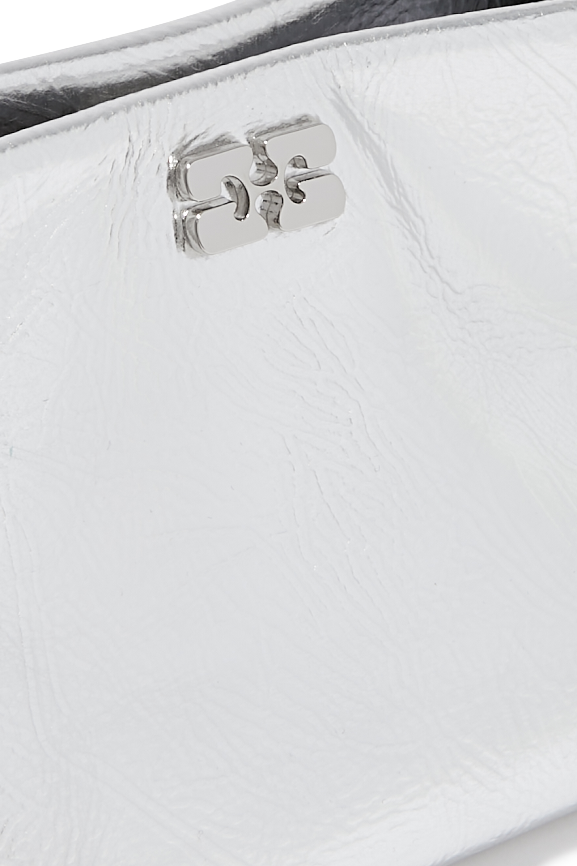 حقيبة بو صغيرة فضية