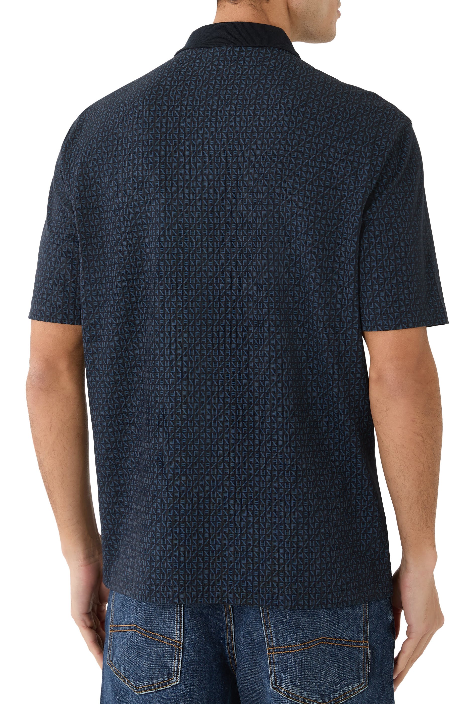 قميص بولو بأكمام قصيرة