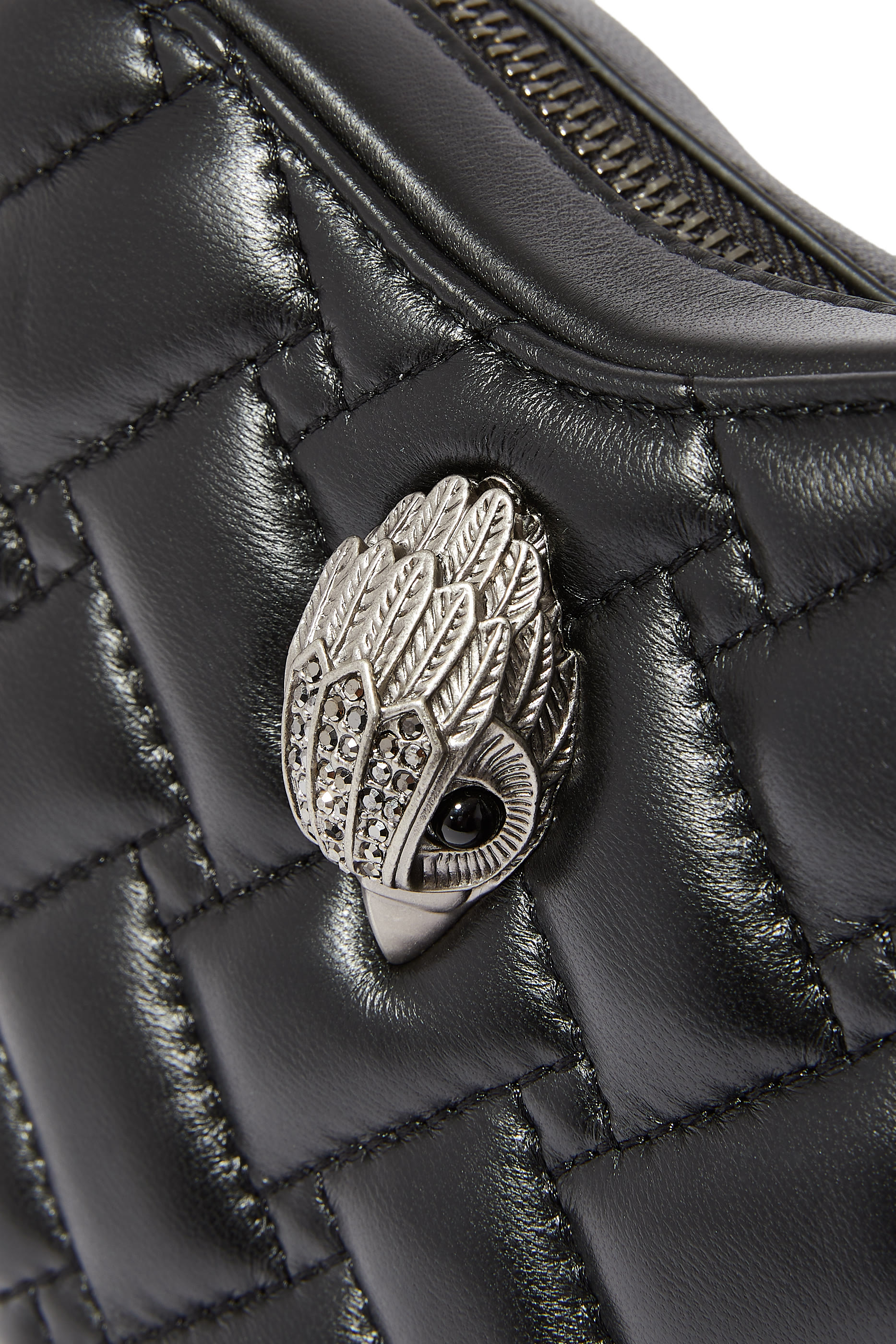 حقيبة كروس بودي كنسينغتون بتصميم قلب