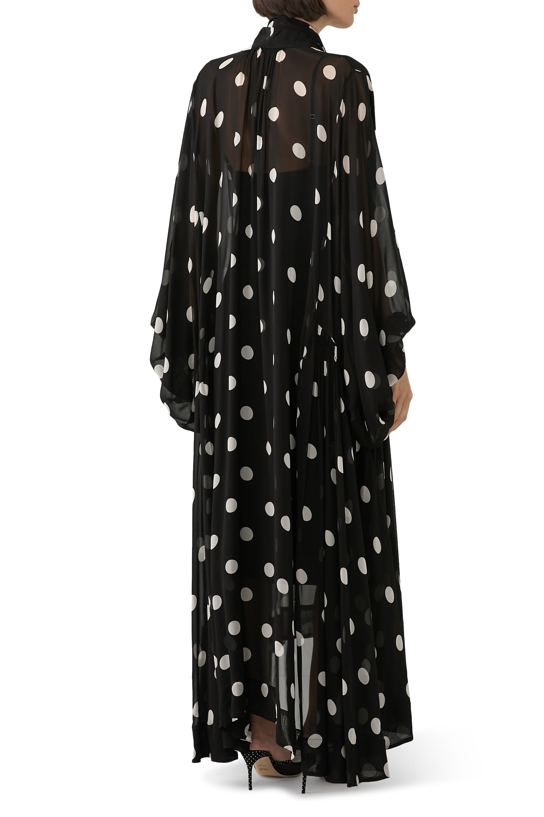 فستان كراش برباط على العنق وقصة واسعة