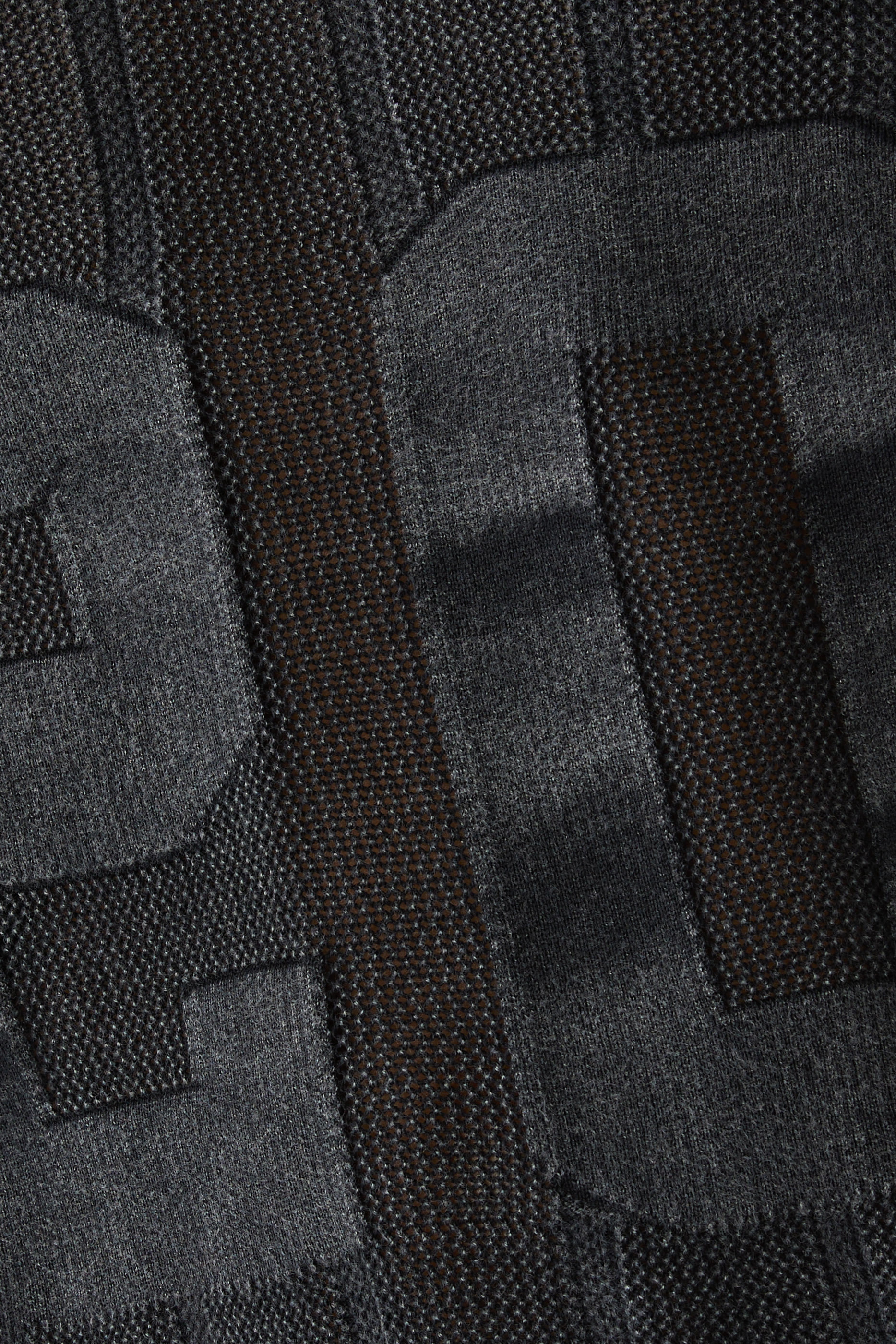 تيشيرت رياضي منسوج بتصميم جامعي