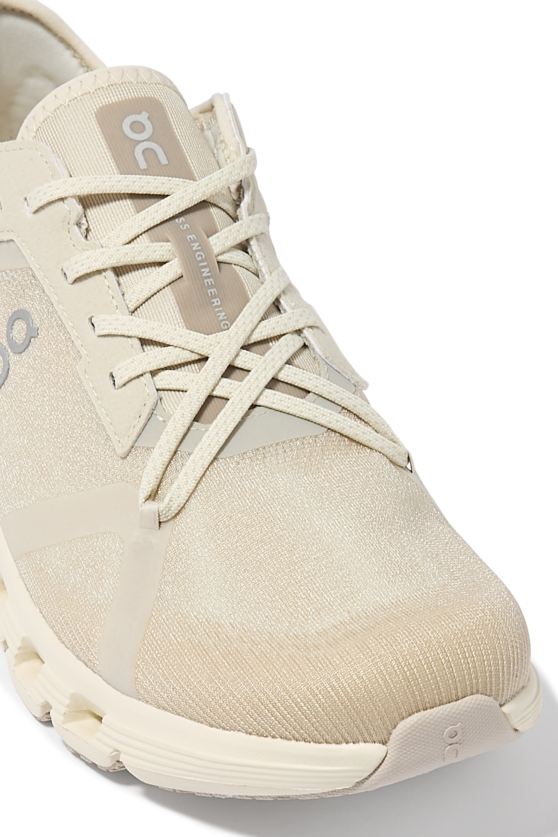  سنيكرز كلاود اكس 4 للنساء