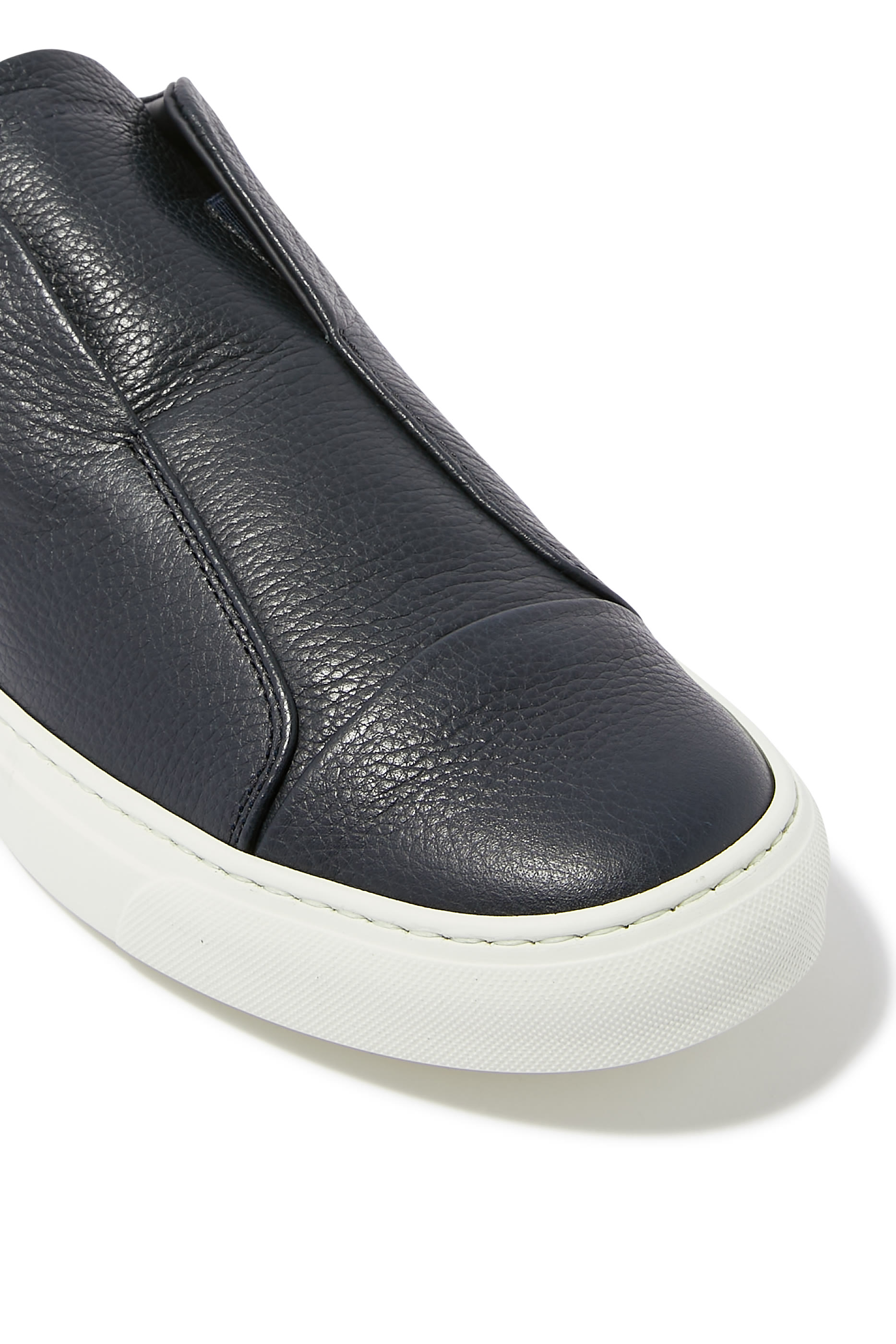 سنيكرز ارون جلد