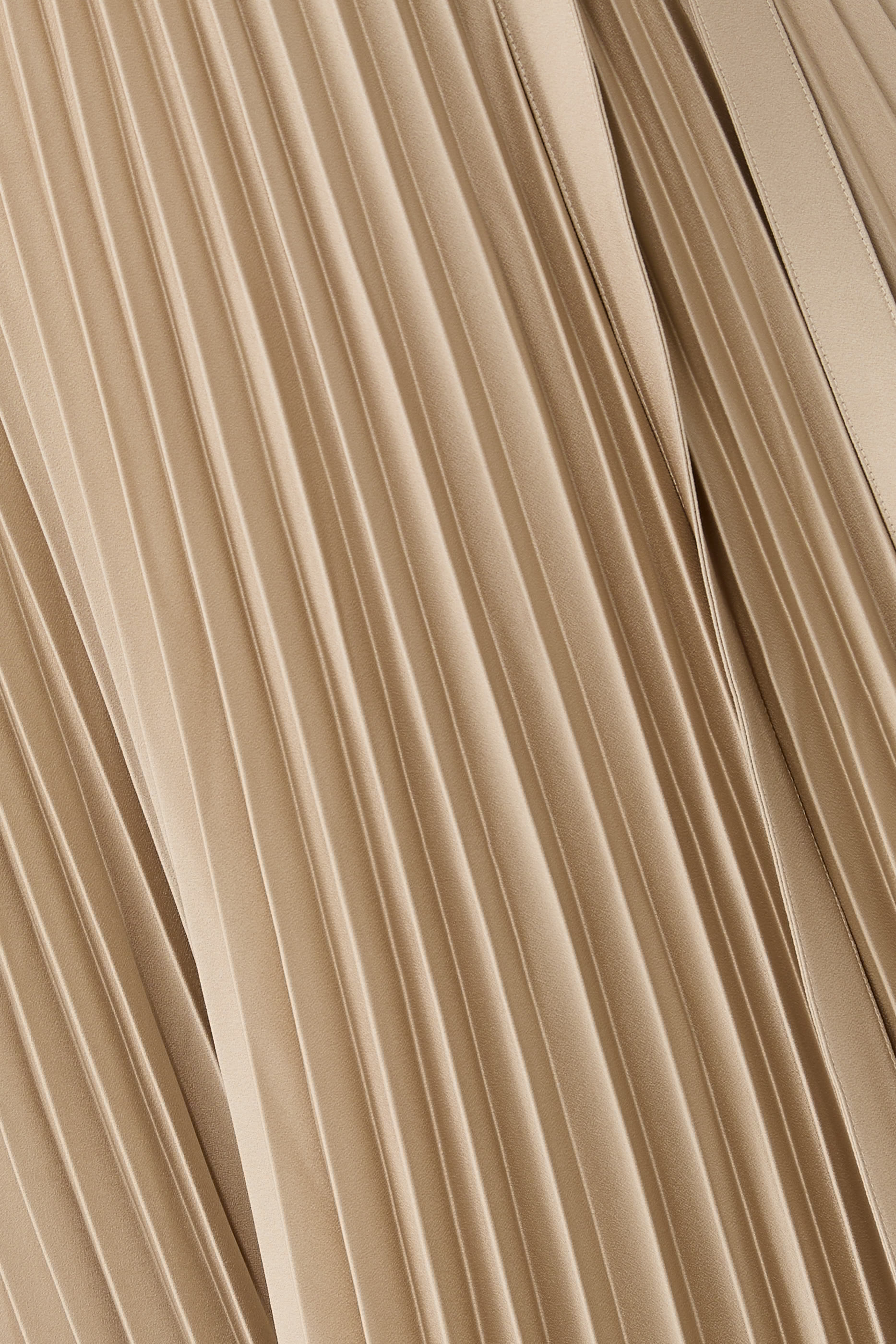 فستان فولتا منسوج بطيات