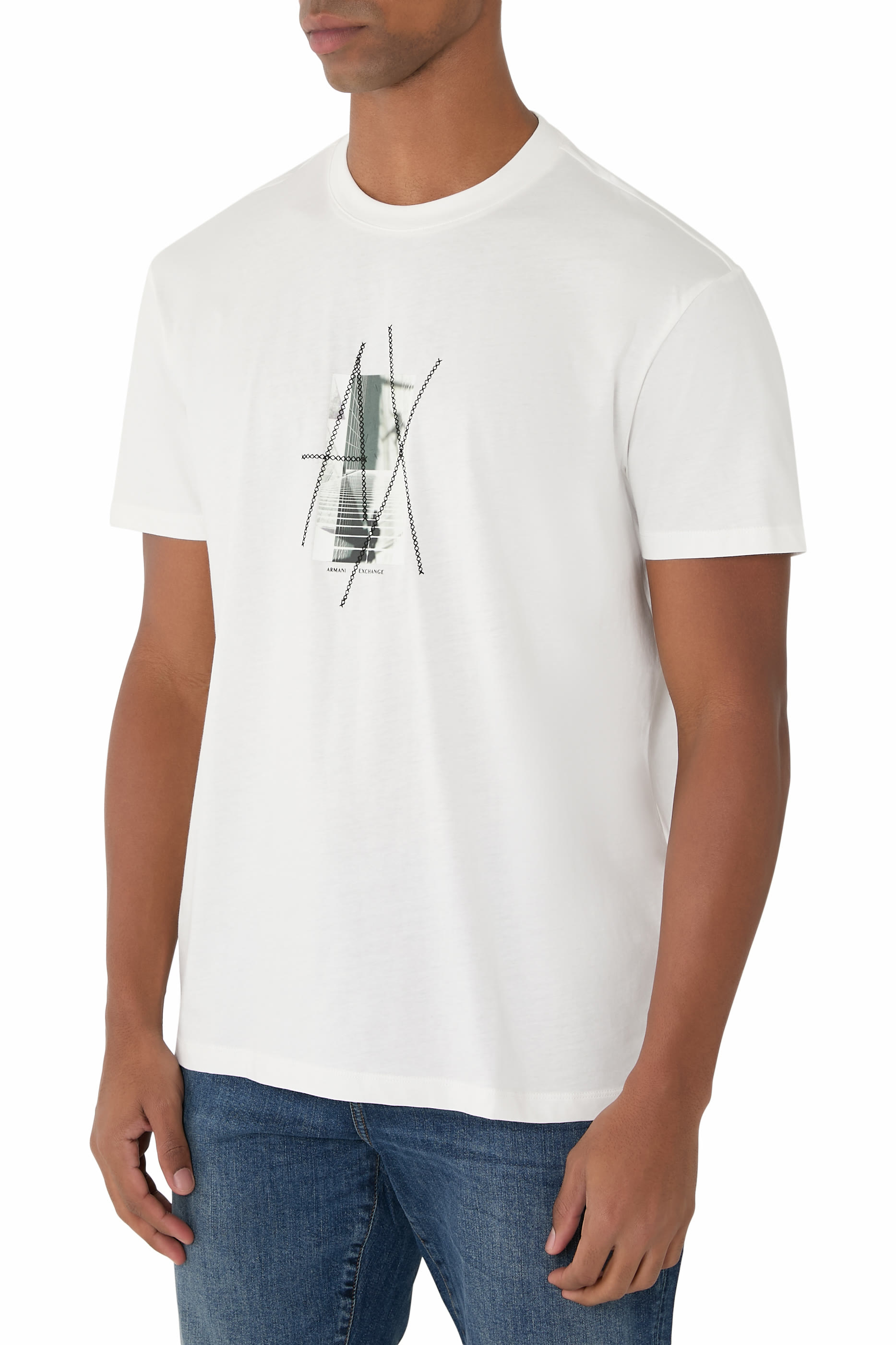  تيشيرت بقصة عادية مزين بطبعة غرافيكية