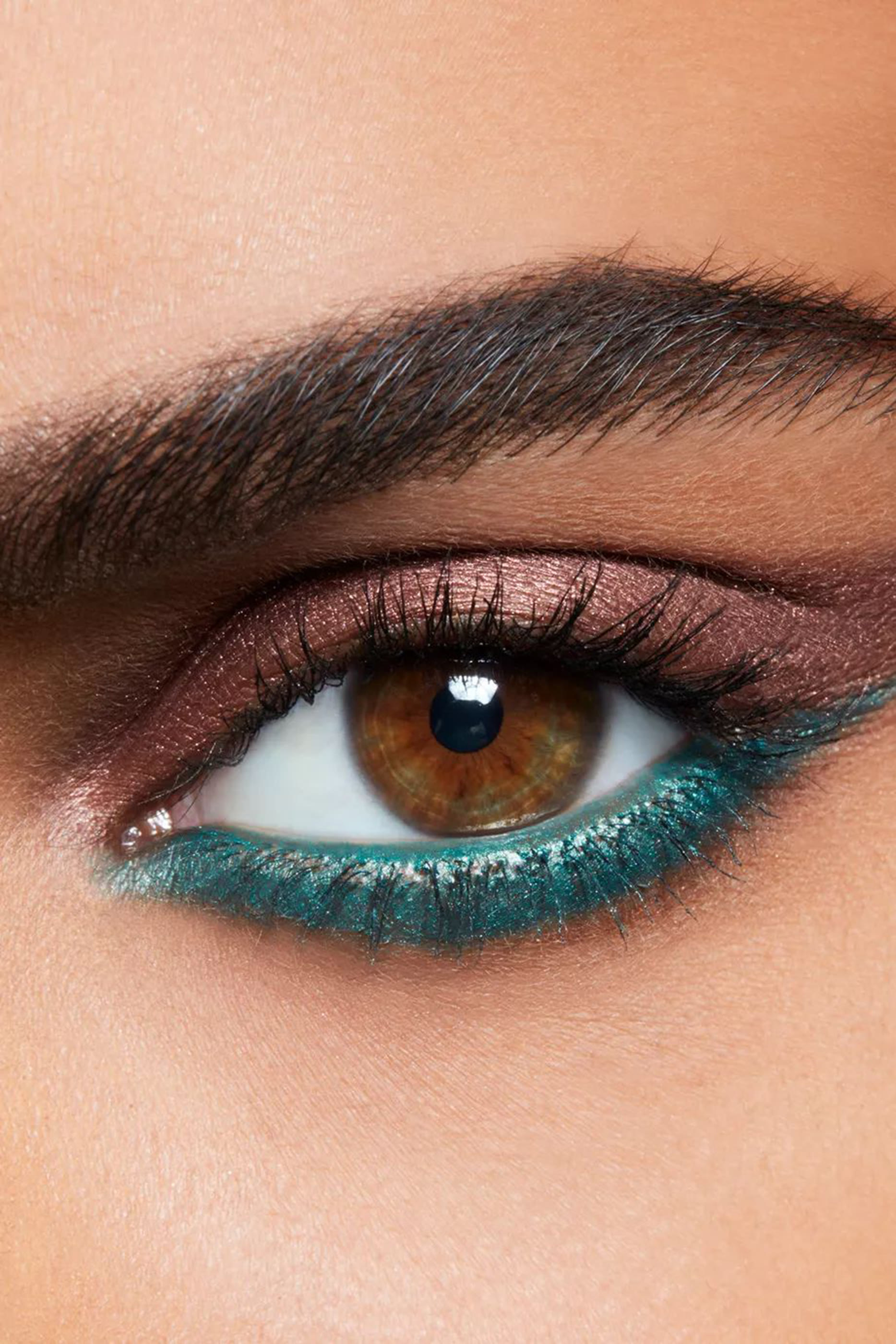 قلم كحل للعيون