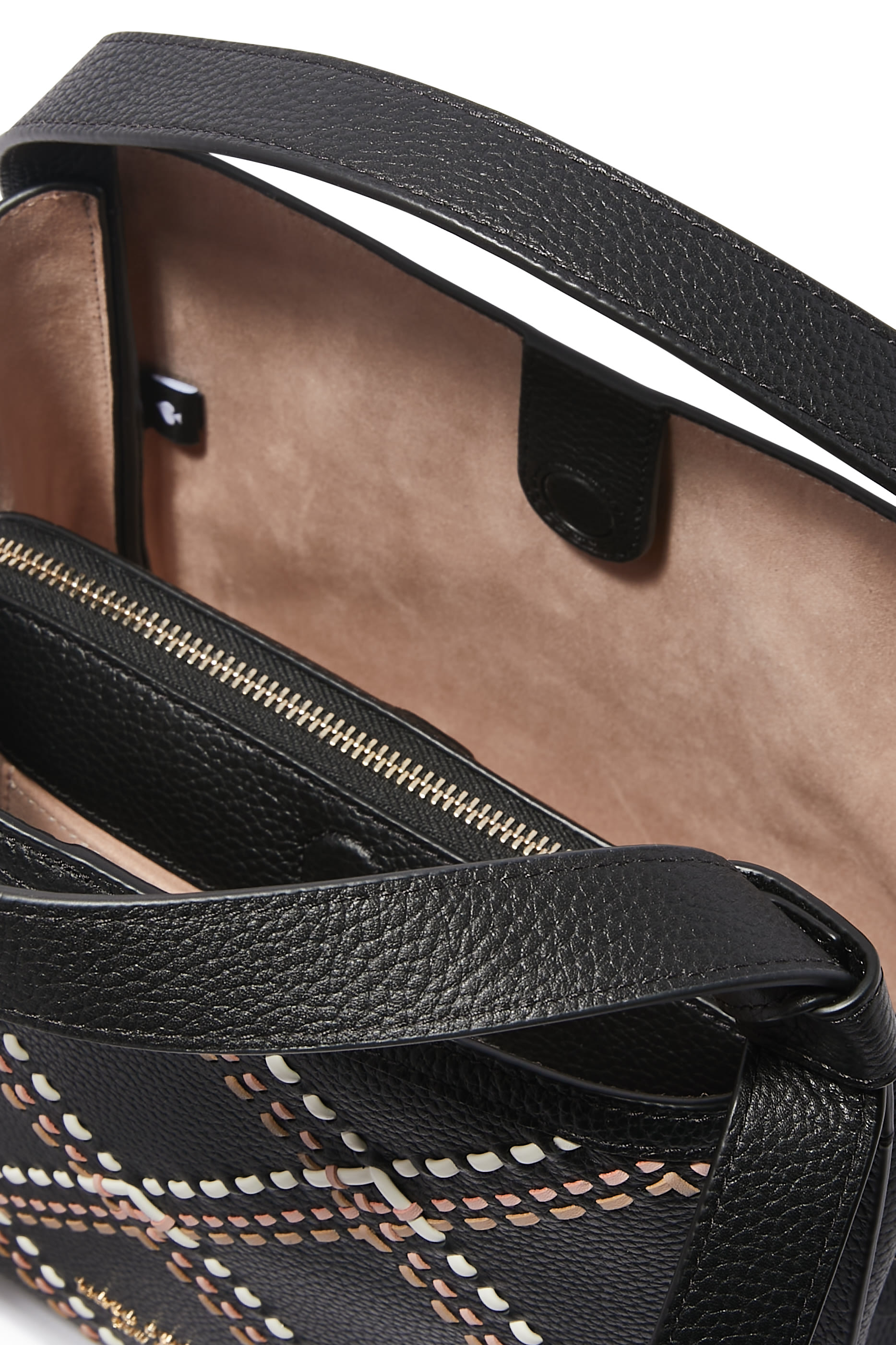 حقيبة يد كروس نوت متوسطة بحياكة بارزة بنقشة مربعات