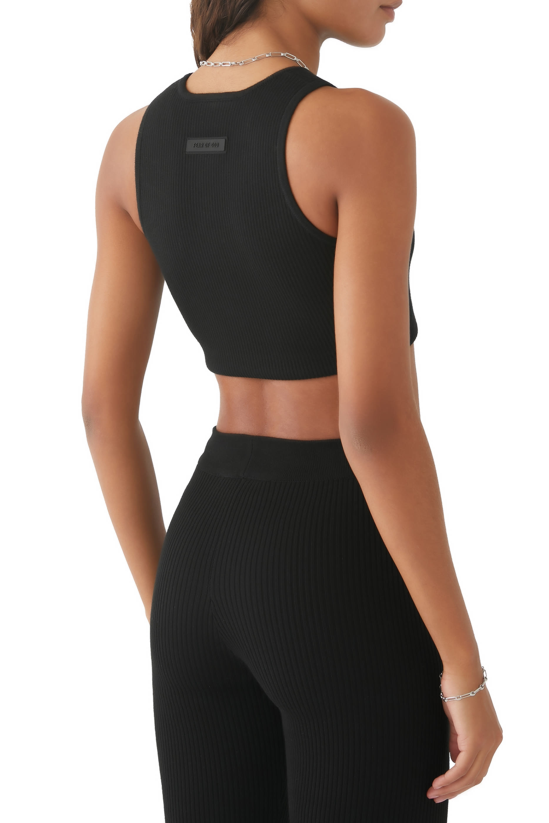 بلوزة رياضية بلا أكمام