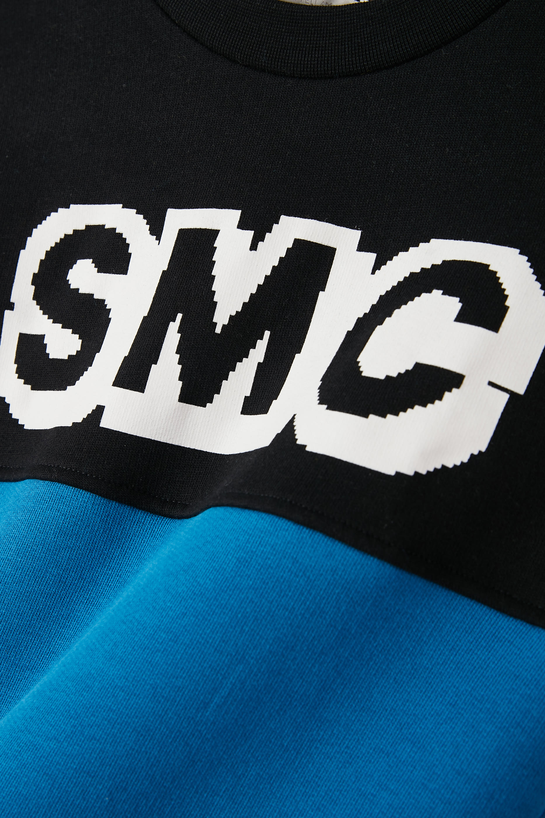 سويت شيرت بشعار الماركة غرافيكي للأطفال