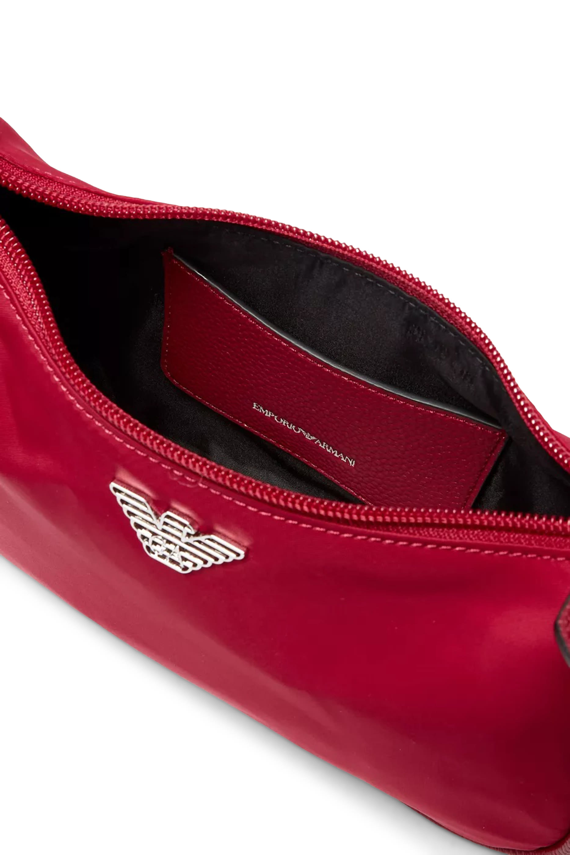 حقيبة كروس مستطيلة نايلون معاد تدويره بحلية بشعار الماركة