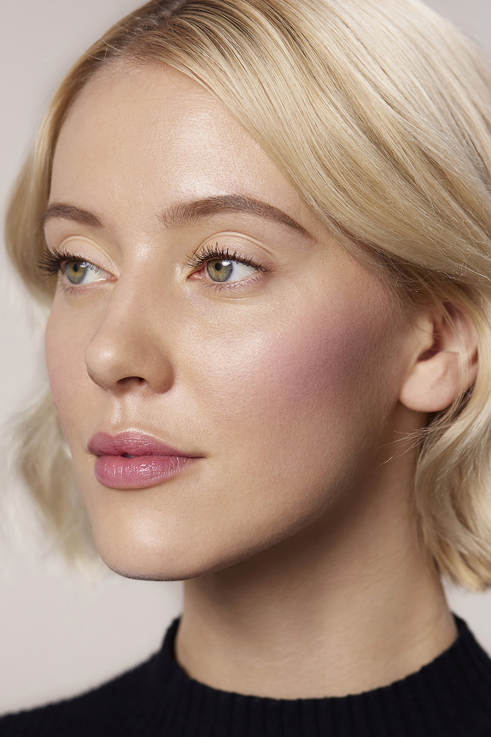 أحمر خدود لو فيتو