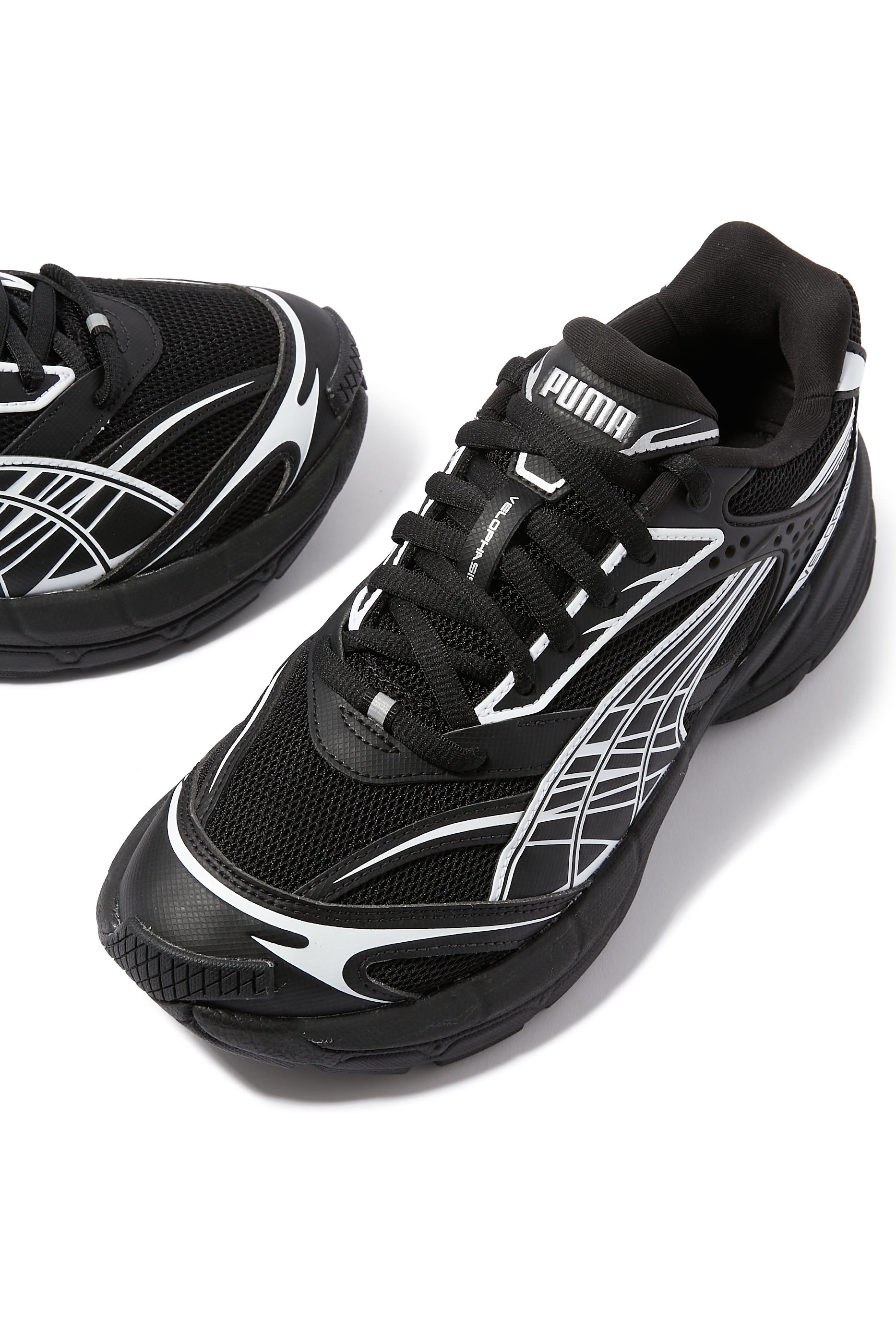 سنيكرز فيلوفسيس أولويز أون للجري