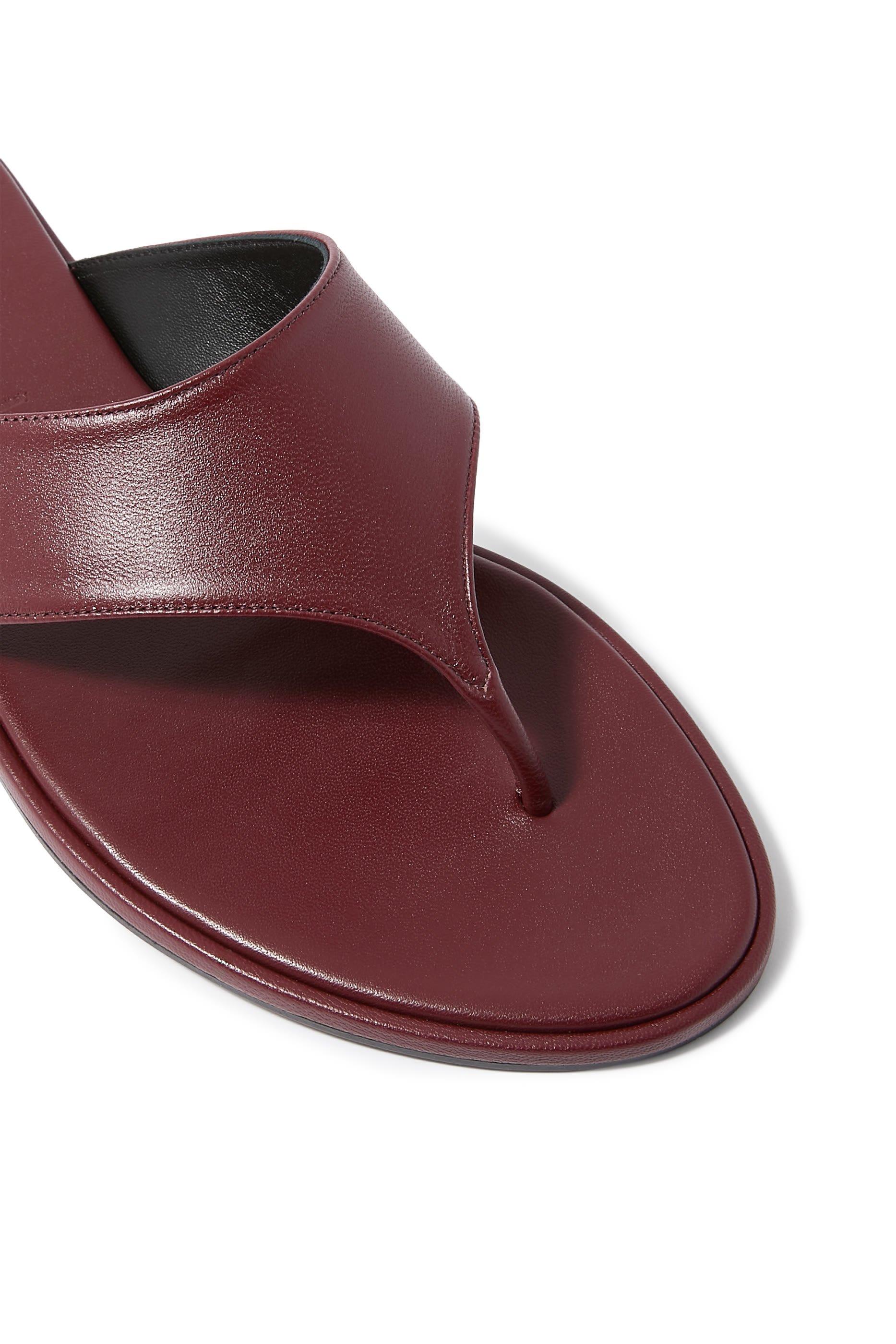 حذاء أمايا بنعل مسطح