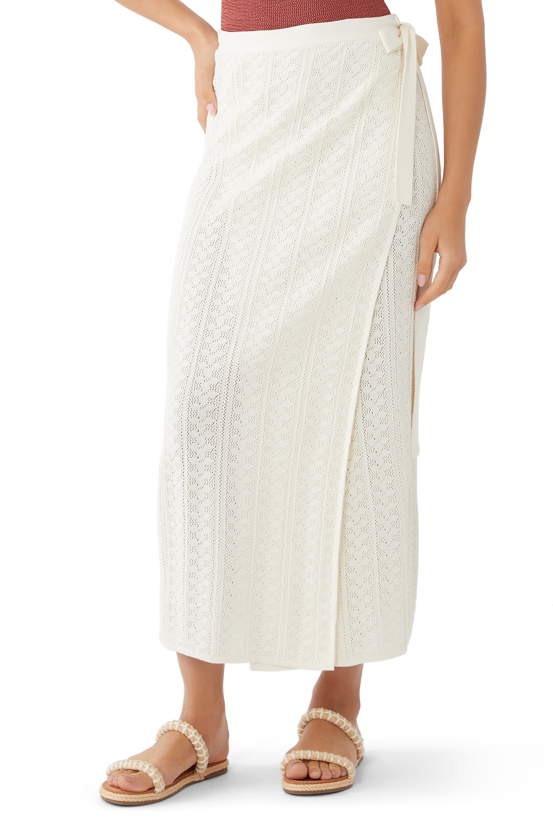 تنورة نسيج كروشيه بنقشة عشب بحري