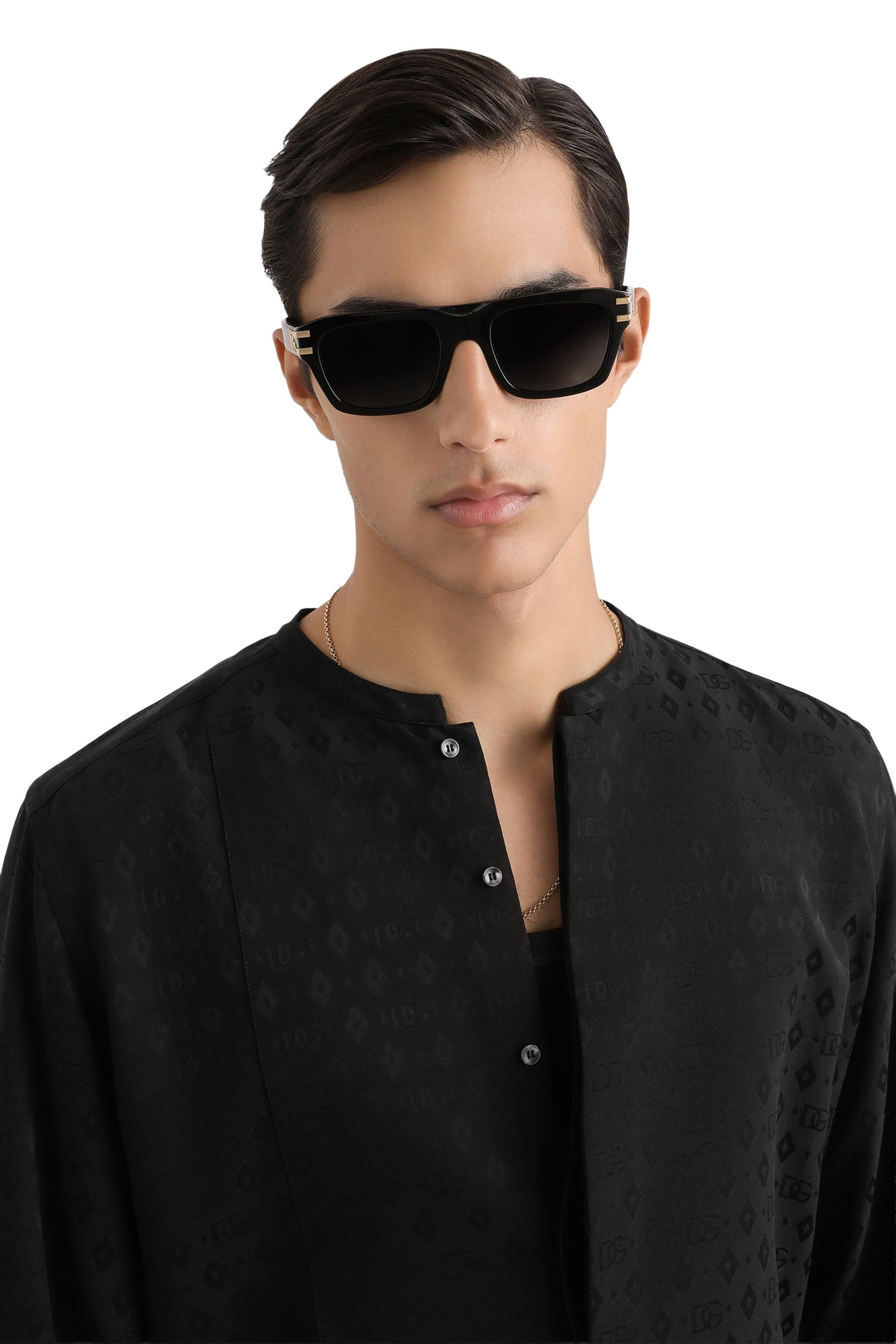 قميص بقصة عادية ونقشات شعار الماركة حرير