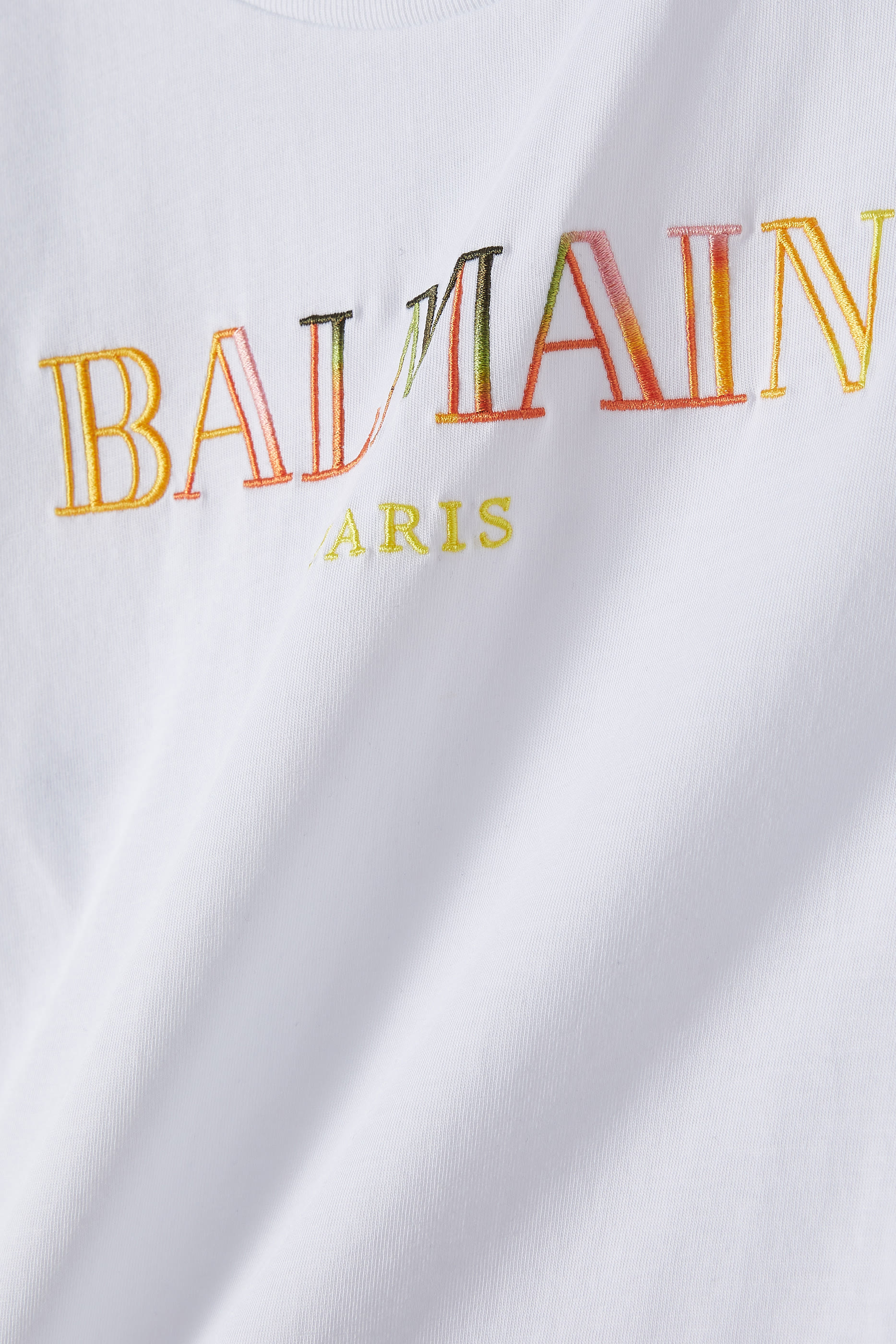 تيشيرت بشعار الماركة للأطفال