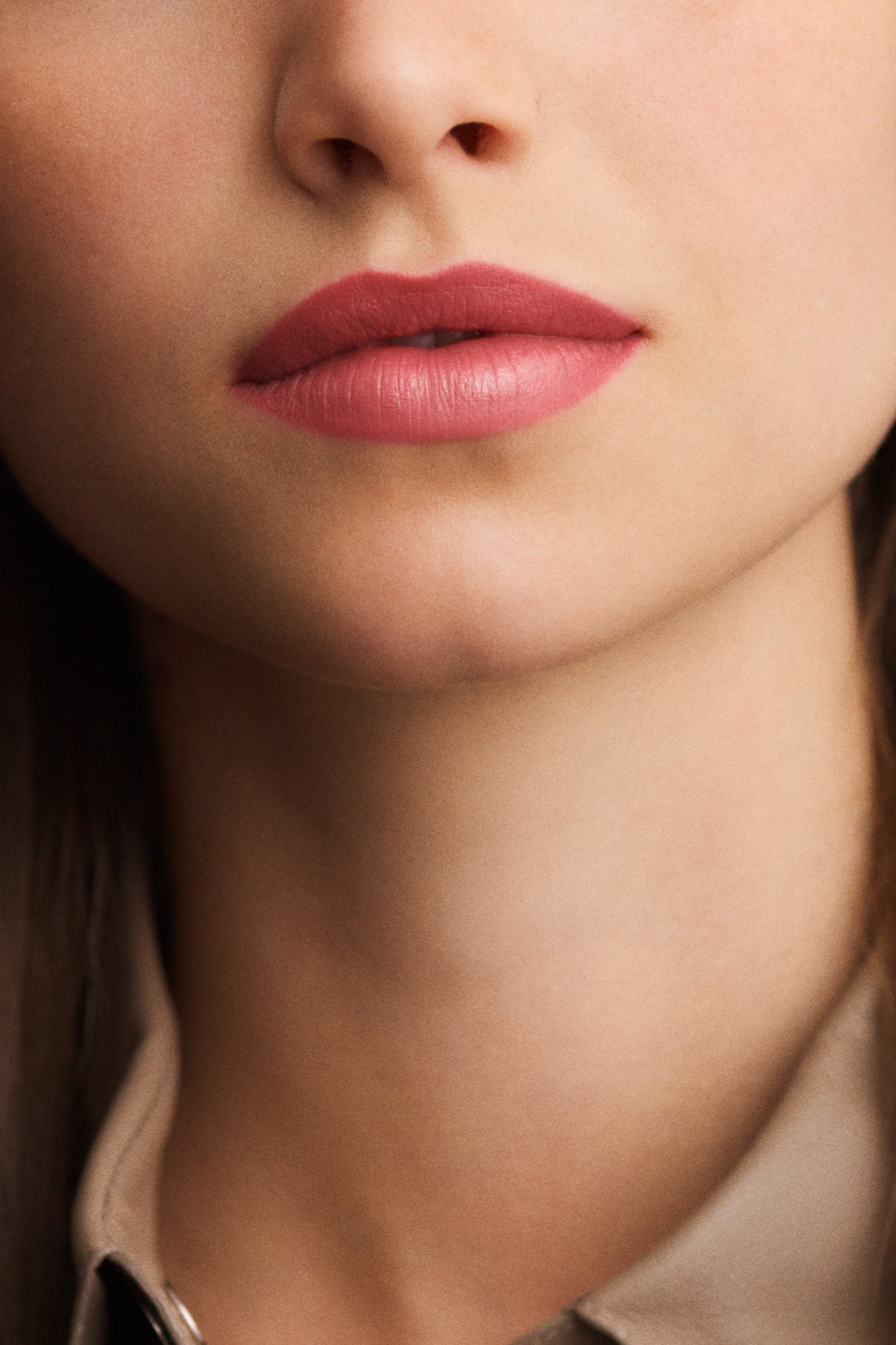 مجموعة أحمر الشفاه Rouge Herm&egrave;s, عبوة لإعادة ملء أحمر الشفاه بتركيبة ساتانية