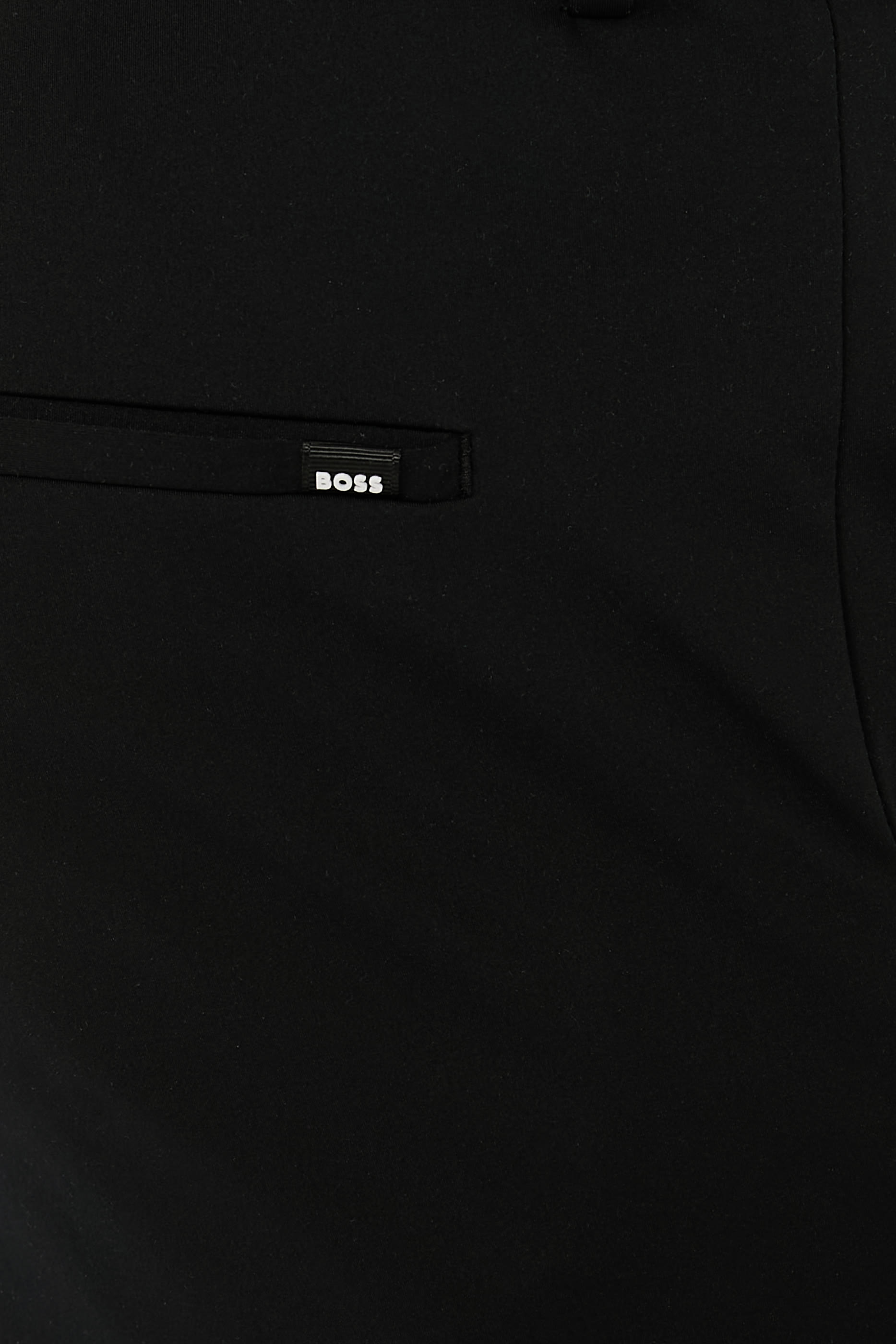 بنطال دريسليتيك بقصة ضيقة