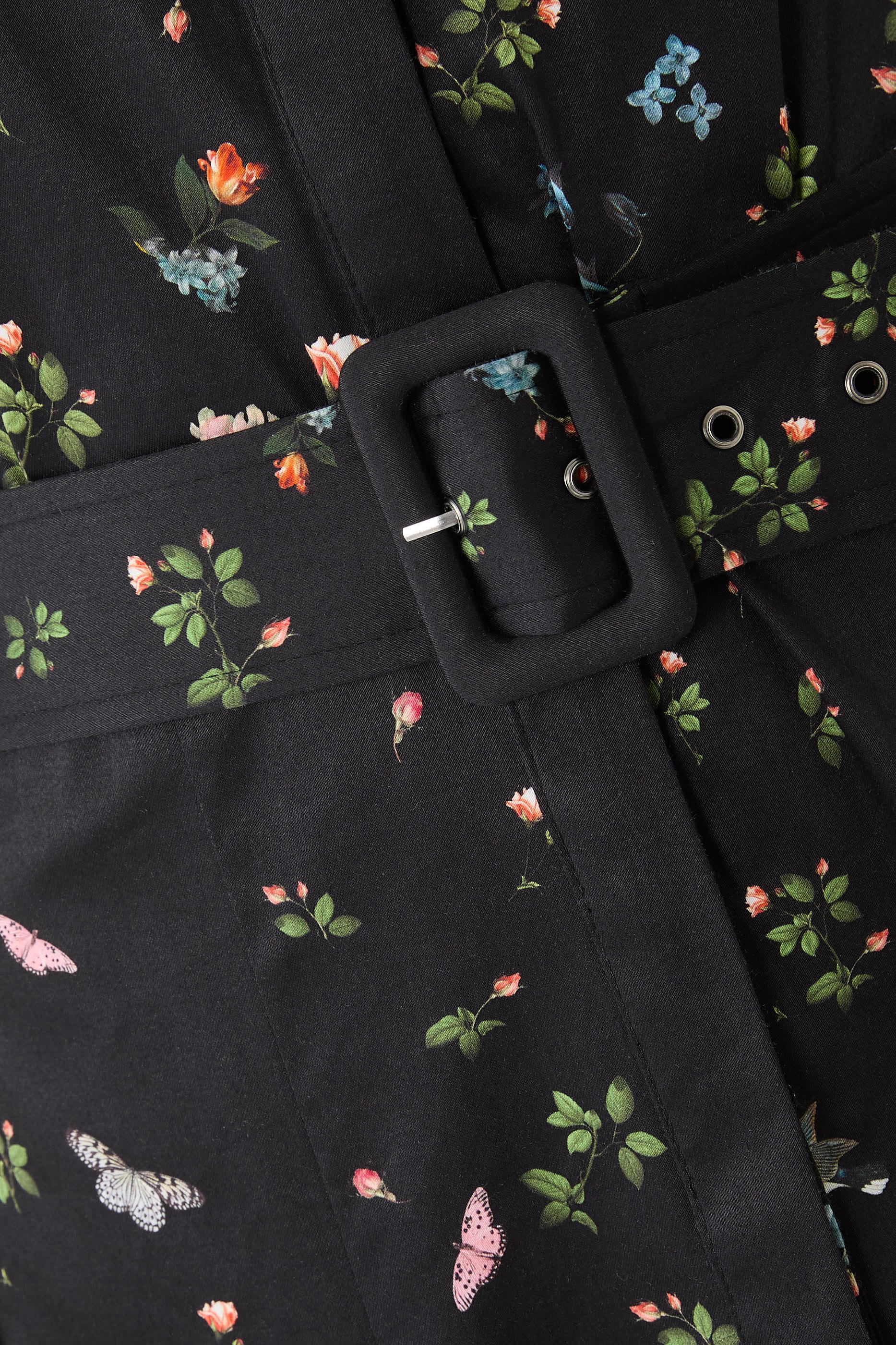 فستان هنريتا متوسط الطول بحزام