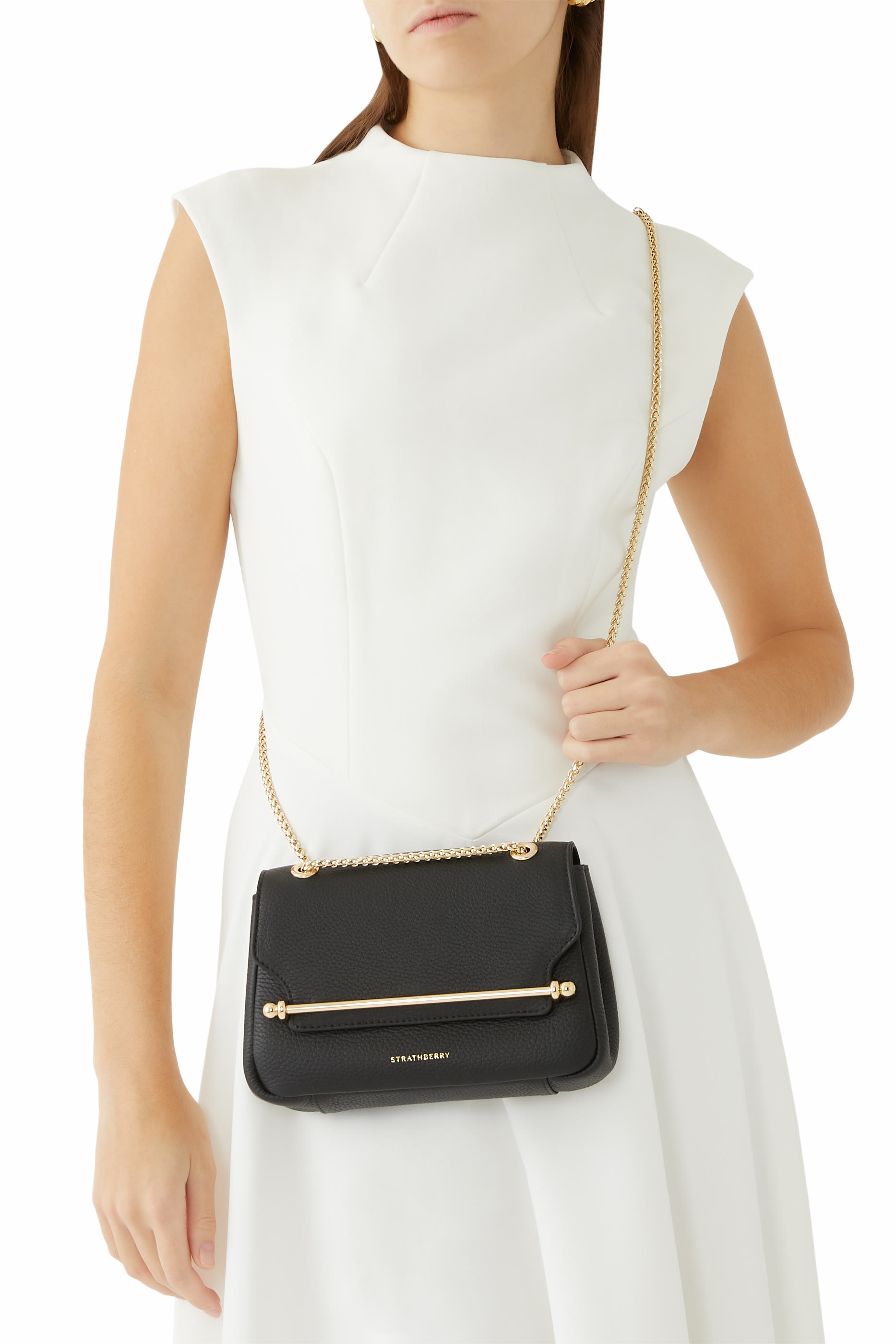 حقيبة كتف إيست ويست صغيرة جلد بملمس بارز