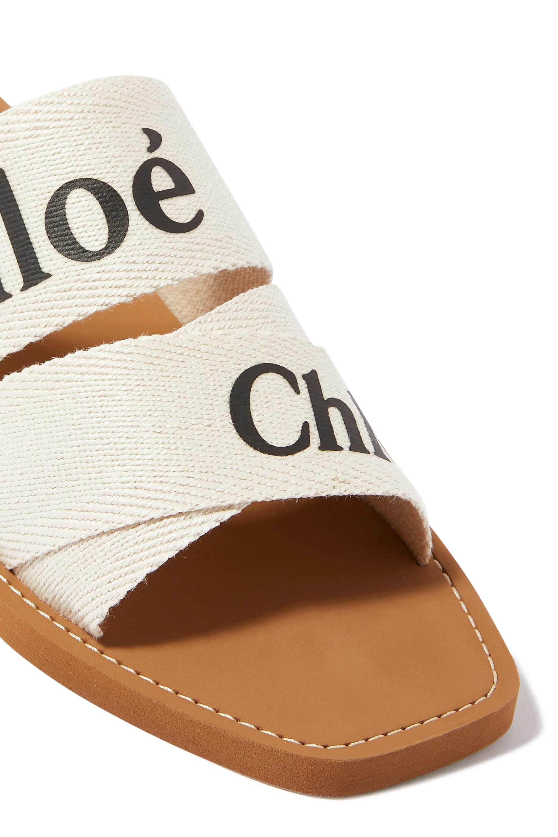 حذاء وودي 45 مفتوح من الخلف