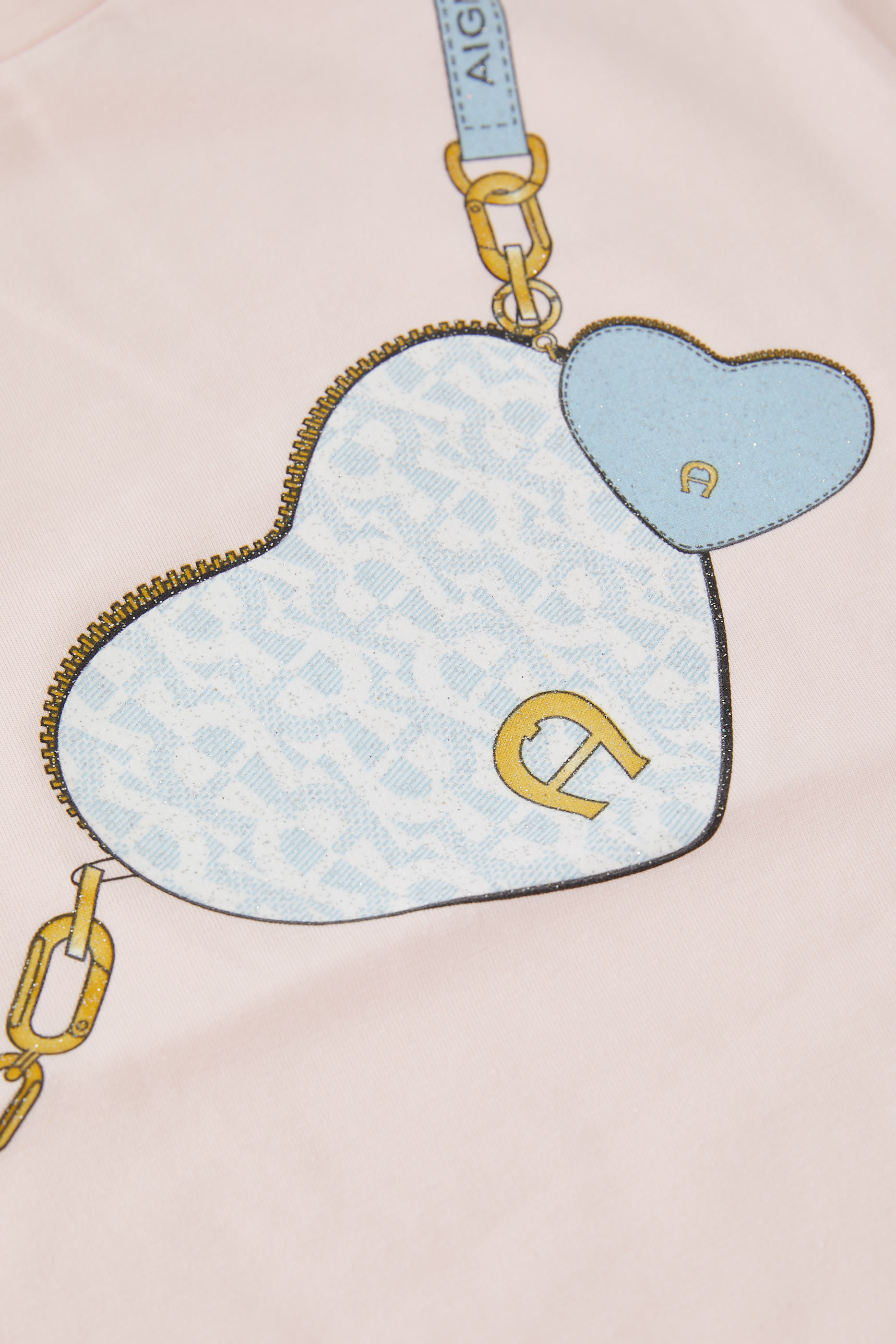 تيشيرت بطبعات للأطفال