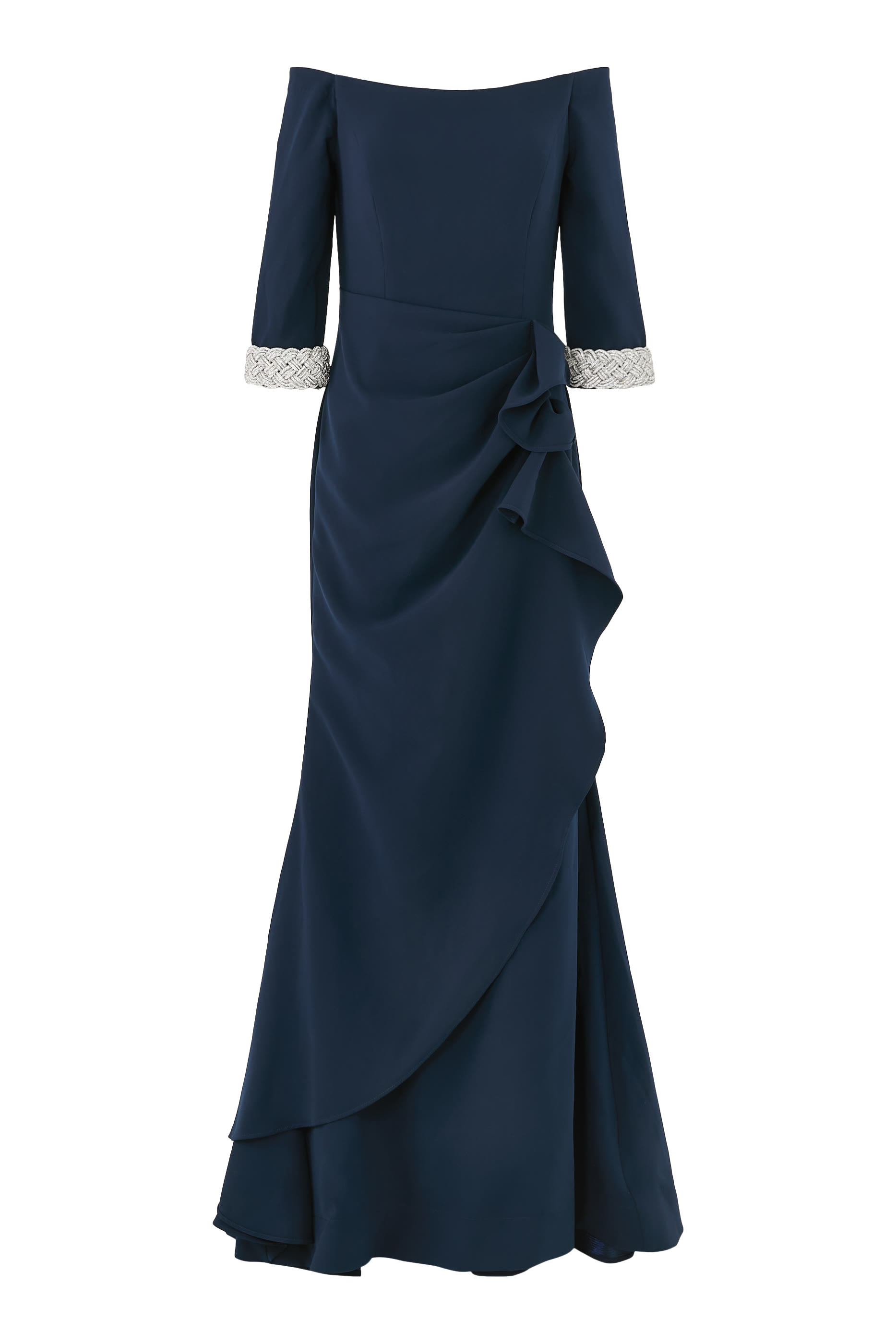 فستان سهرة بأكتاف متساقطة